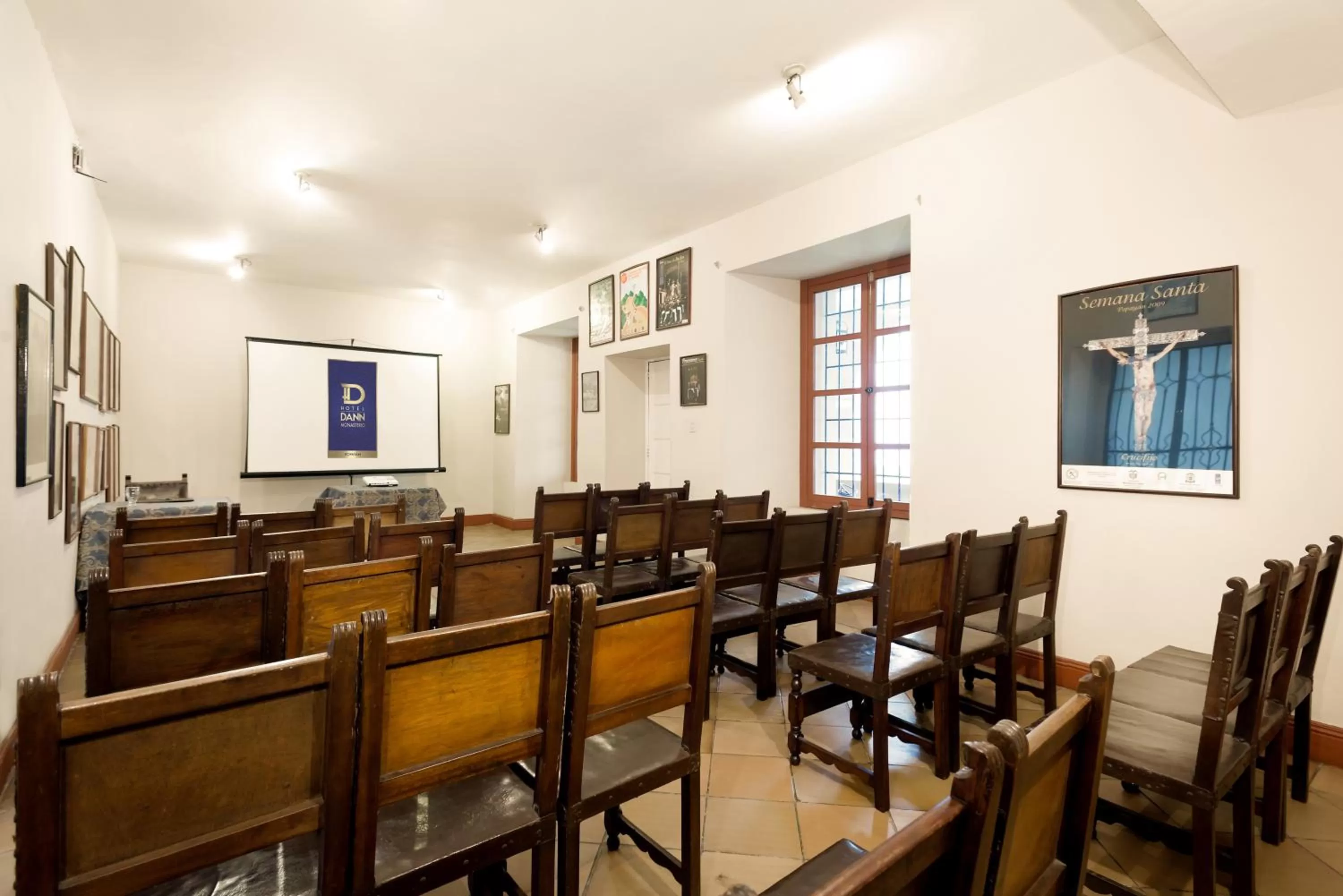 Business facilities in Hotel Dann Monasterio