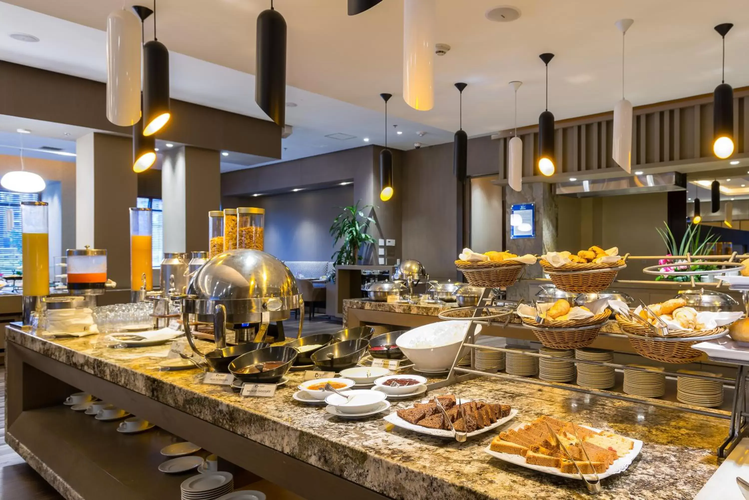 Buffet breakfast, Restaurant/Places to Eat in Casa Dann Carlton Hotel & SPA