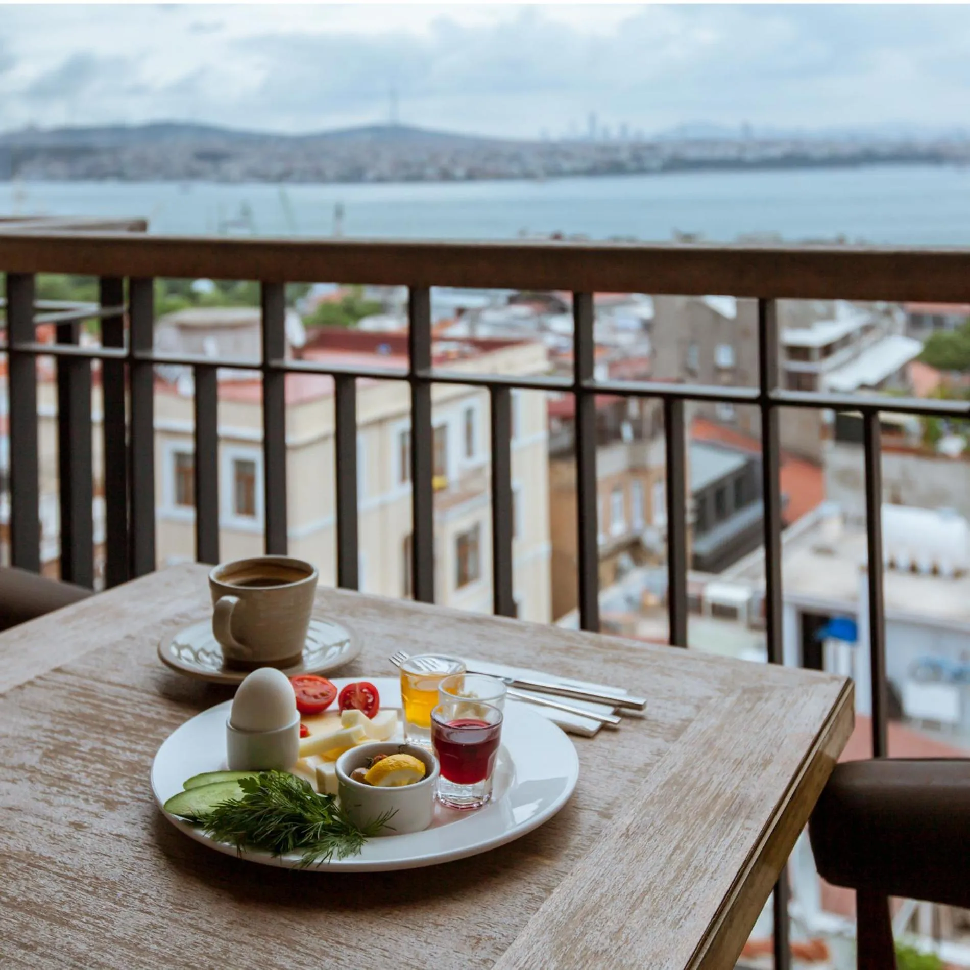 Shower in Georges Hotel Galata