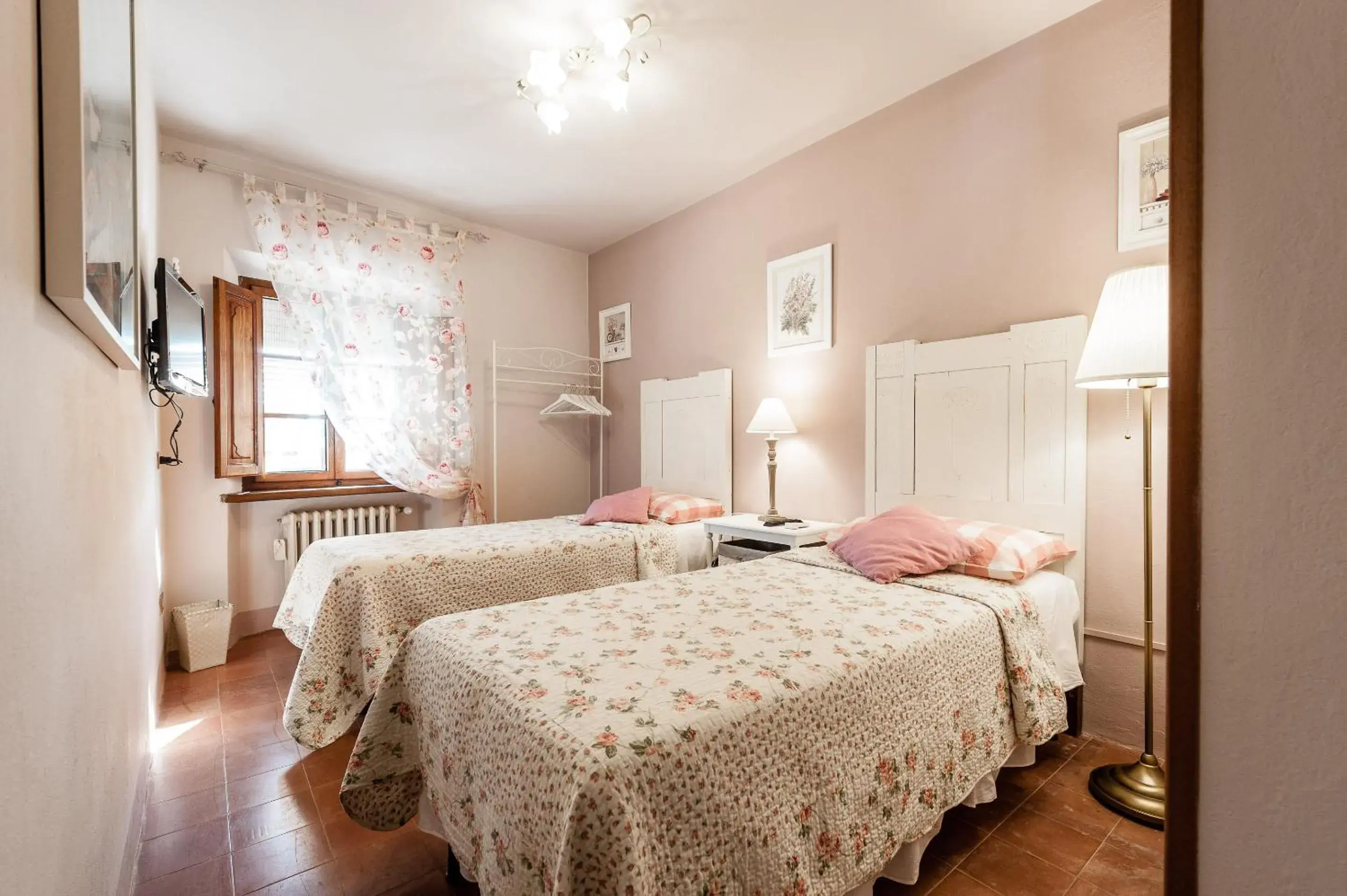 Bedroom, Bed in Giardino della Pieve Relais