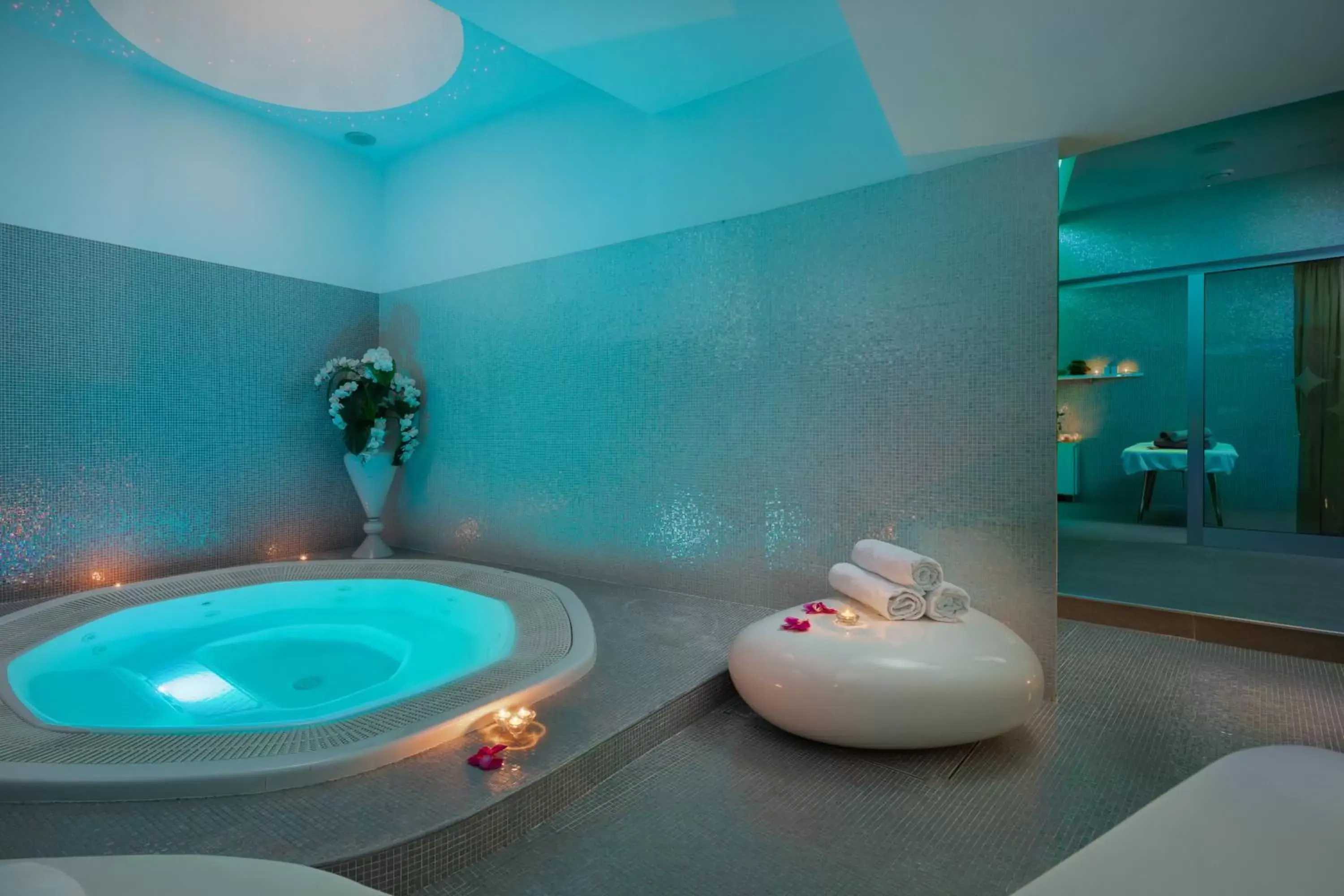 Spa and wellness centre/facilities in Hotel Luxe