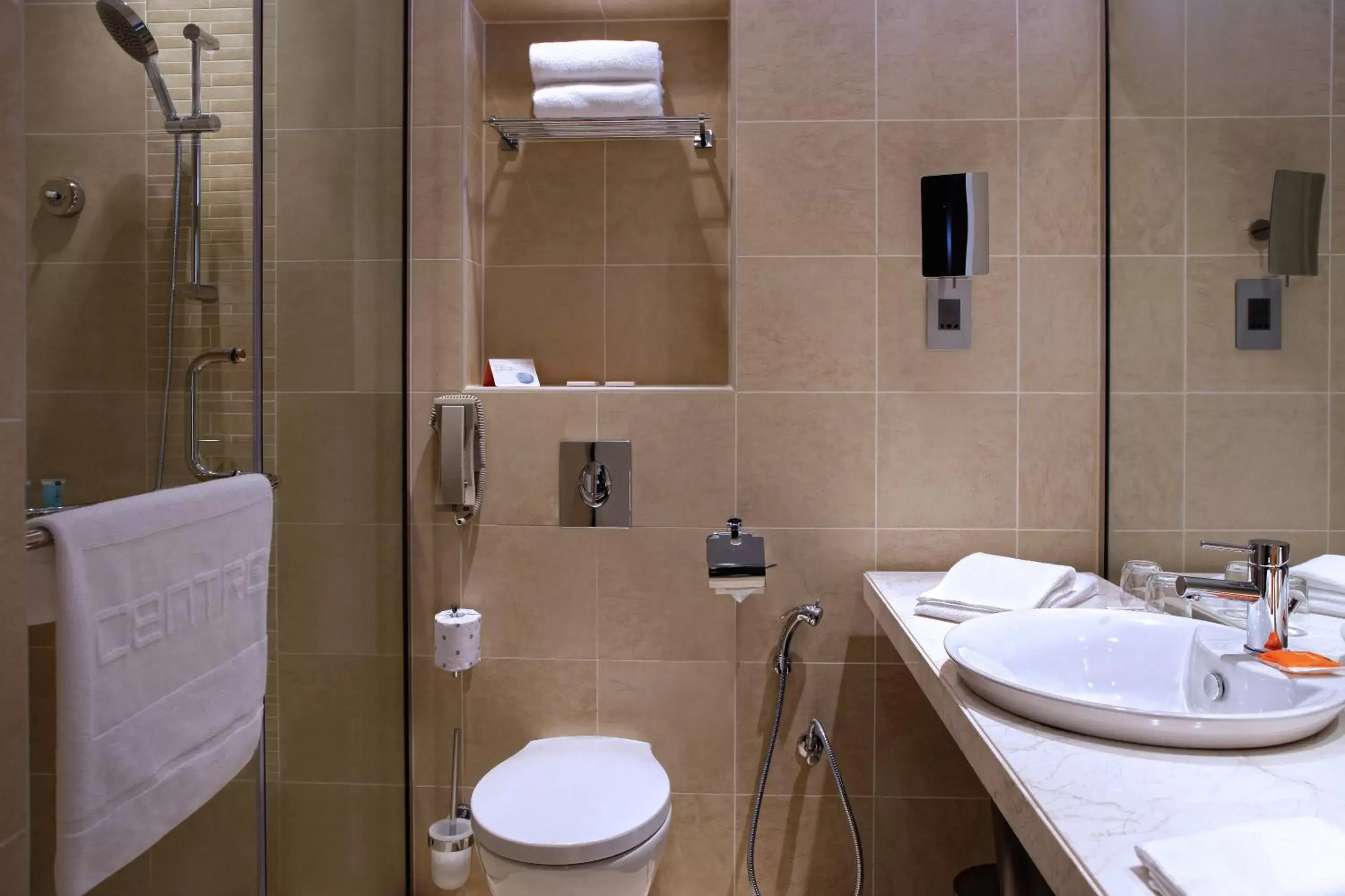 Bathroom in Centro Al Manhal by Rotana