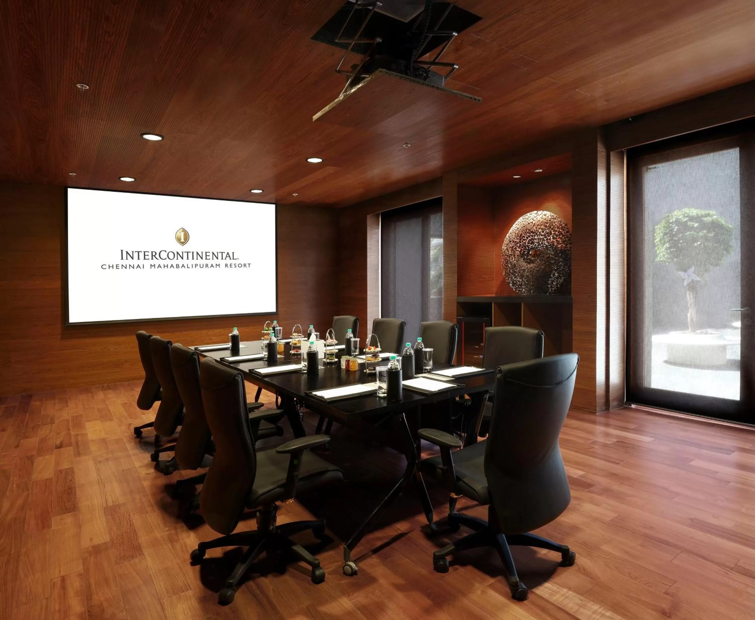 Meeting/conference room in InterContinental Chennai Mahabalipuram Resort by IHG
