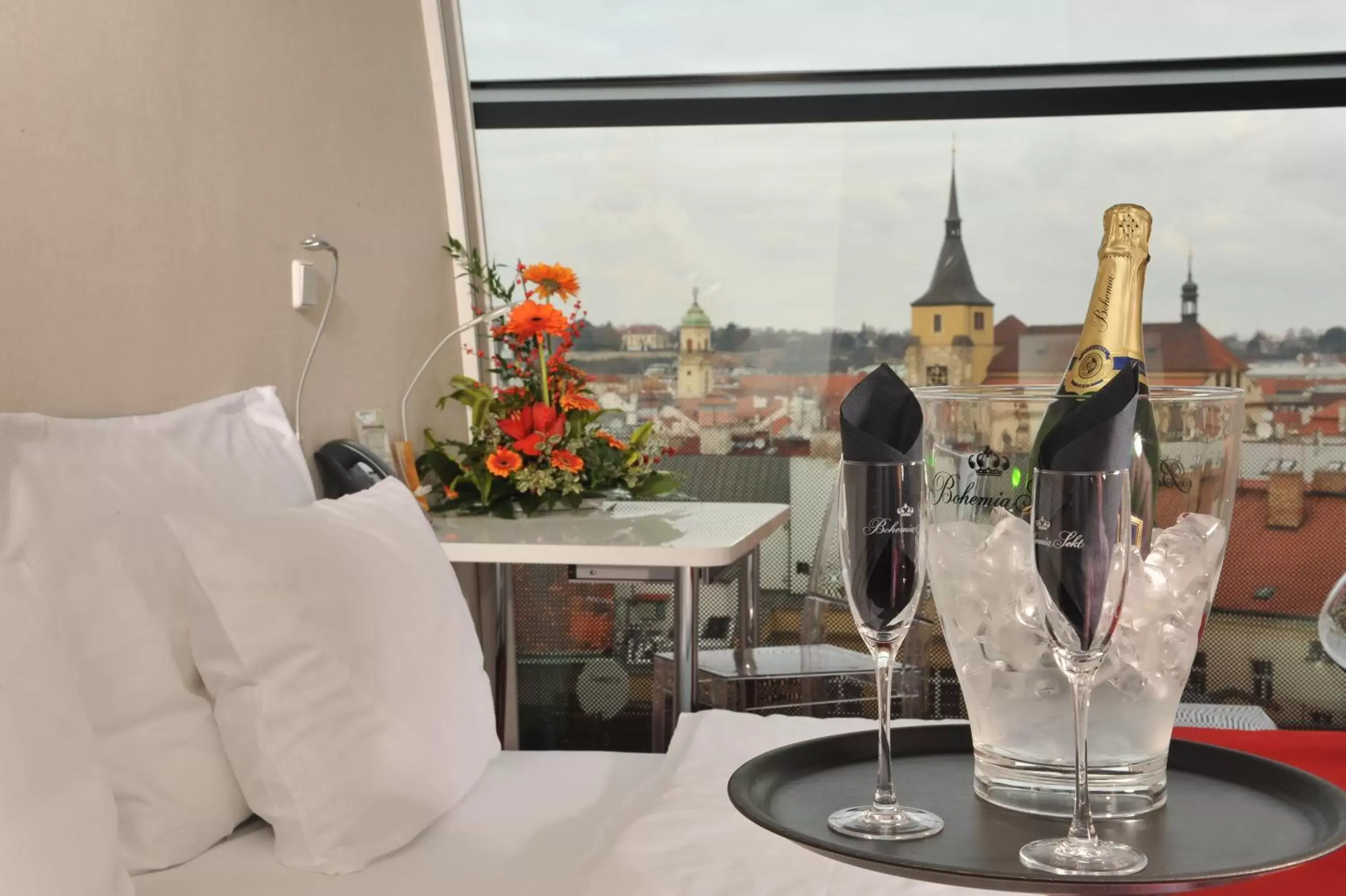 Bed, Drinks in Design Metropol Hotel Prague