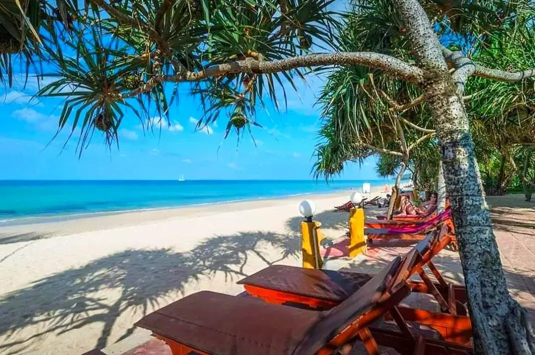 Beach in Lanta Miami Resort - SHA Extra Plus