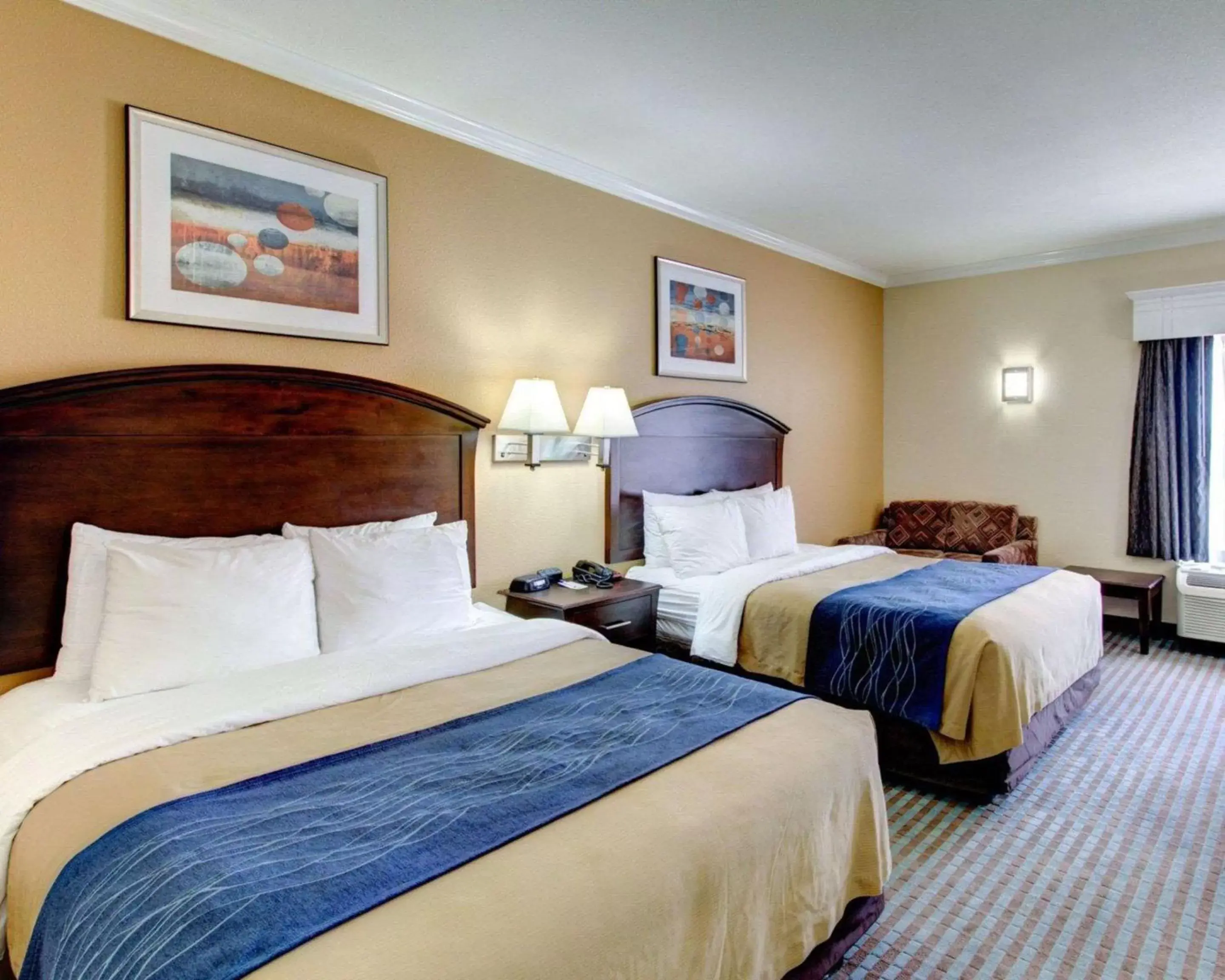Photo of the whole room, Bed in Comfort Inn Corsicana East