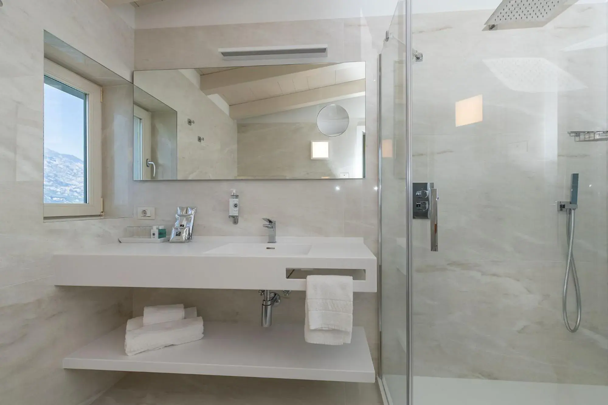 Bathroom in Hotel Vega