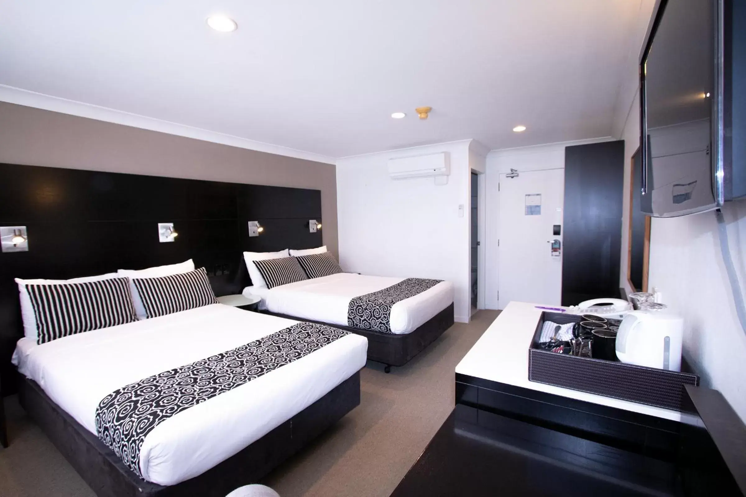 Bed, Room Photo in Mercure Wellington Abel Tasman Hotel