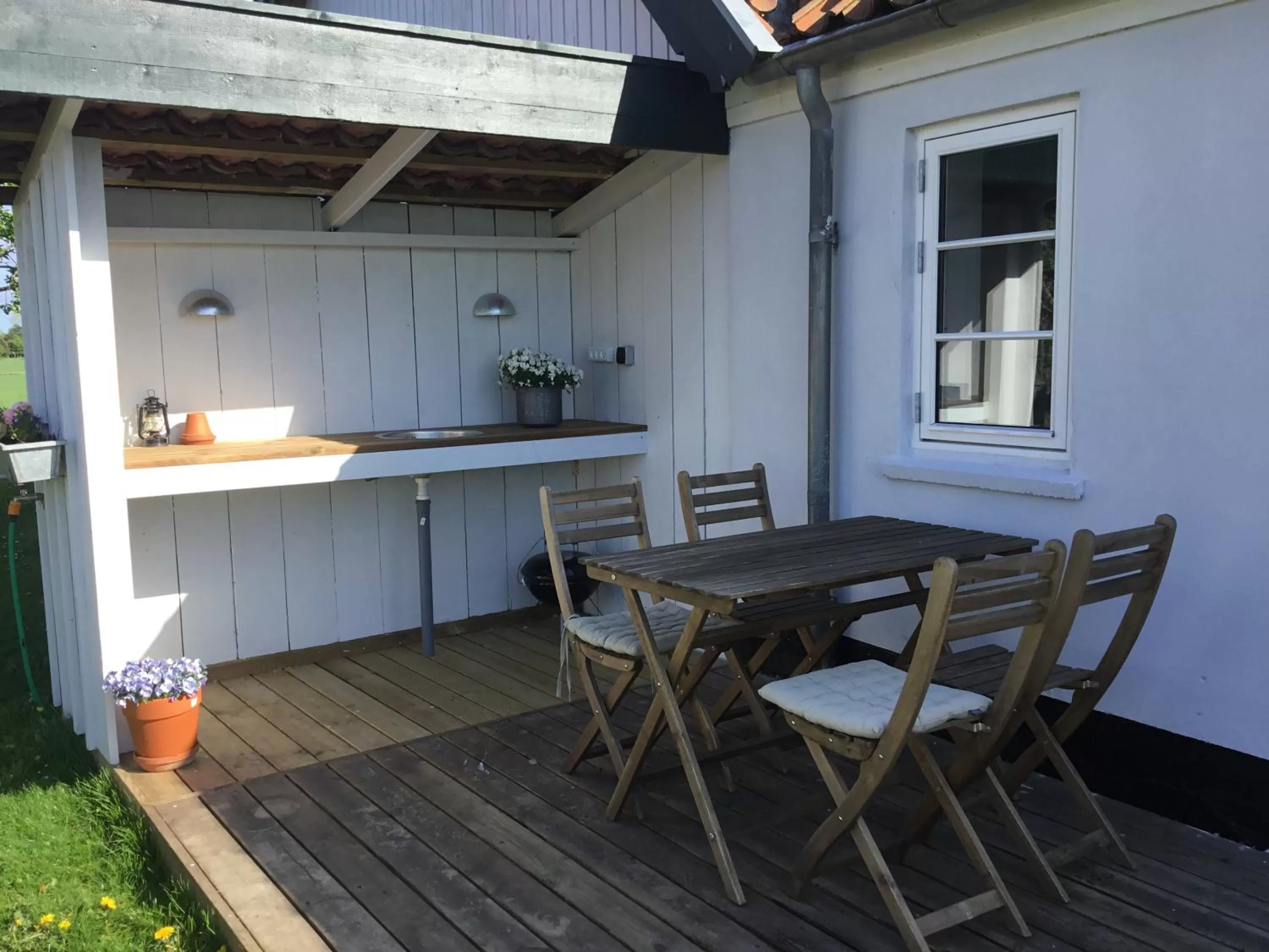 Patio in Marielyst B&B - Apartments