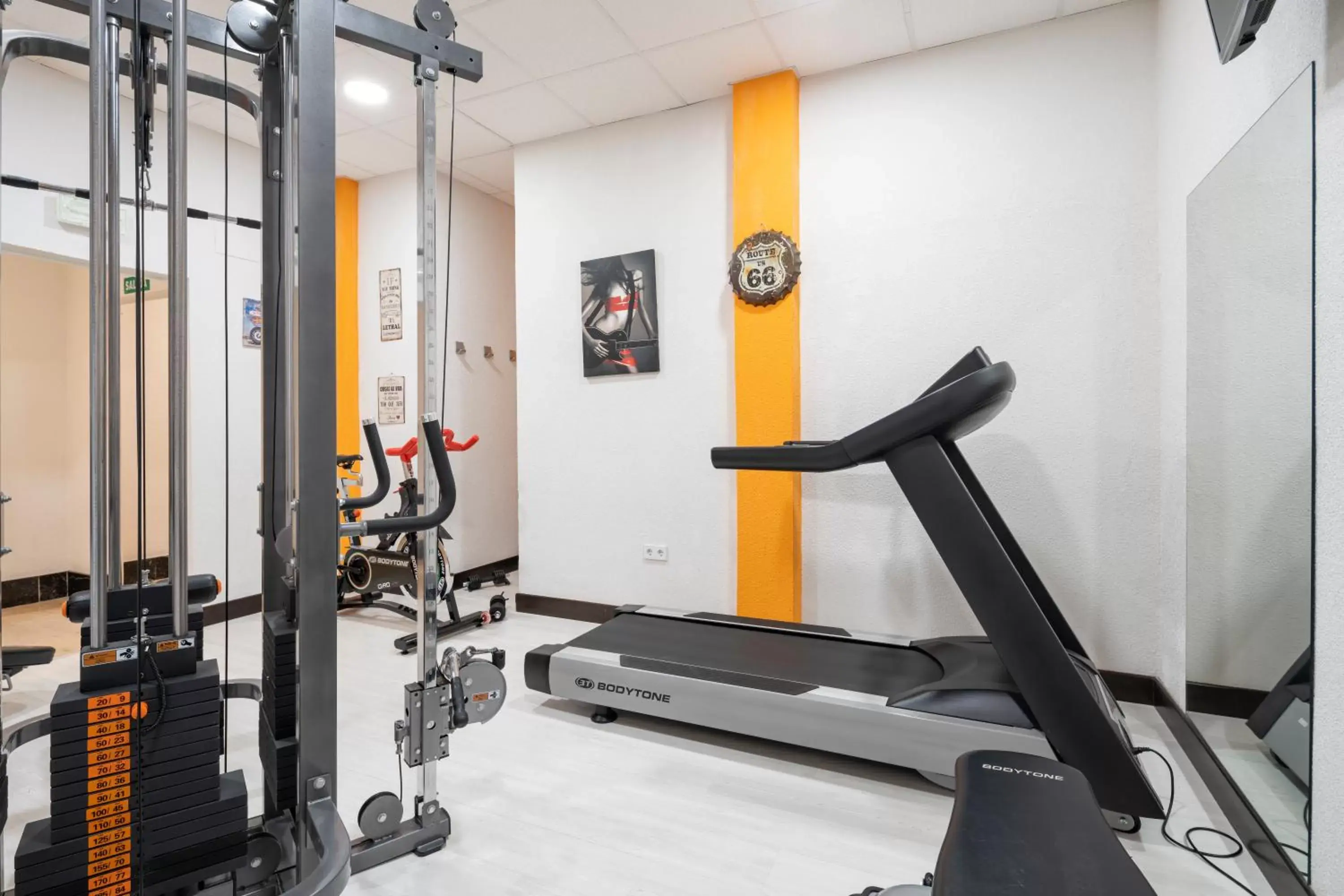 Fitness centre/facilities, Fitness Center/Facilities in Alda Route 42