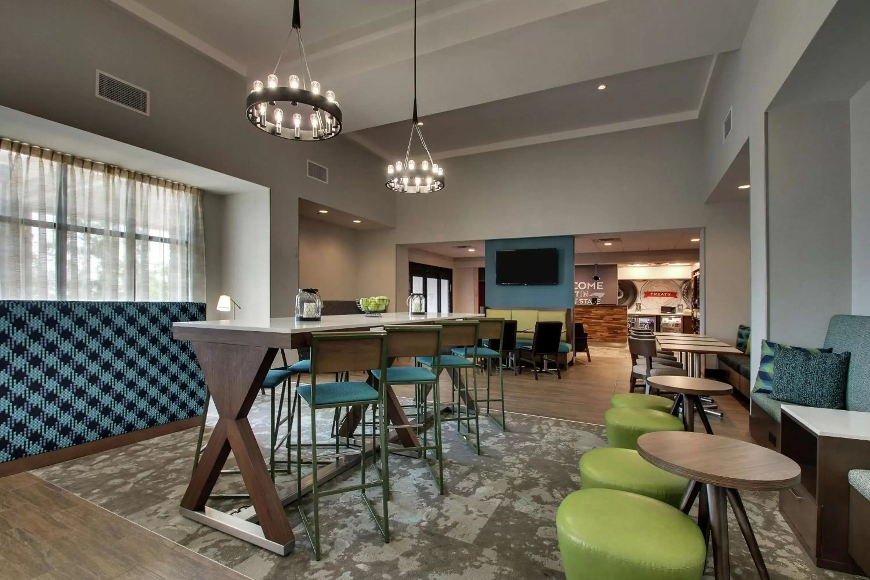 Lobby or reception in Hampton Inn & Suites By Hilton Southport