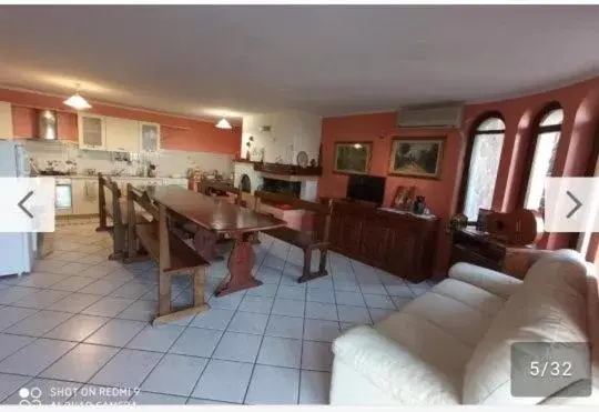Communal lounge/ TV room, Restaurant/Places to Eat in Monti e Mare