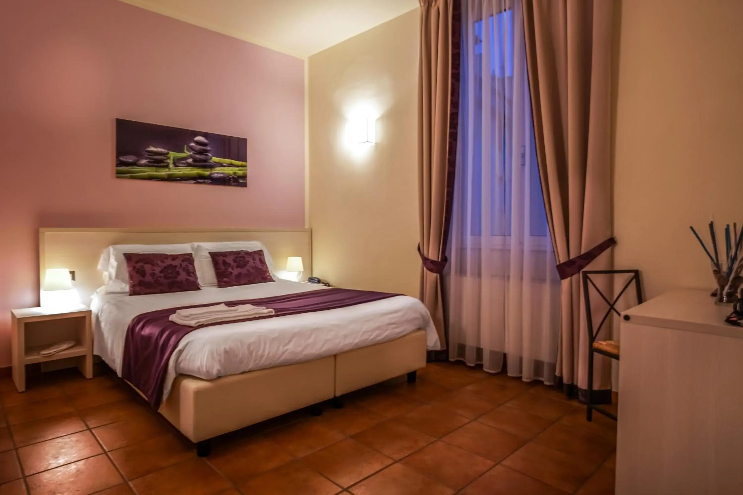 Bedroom, Bed in Hotel Bella Firenze