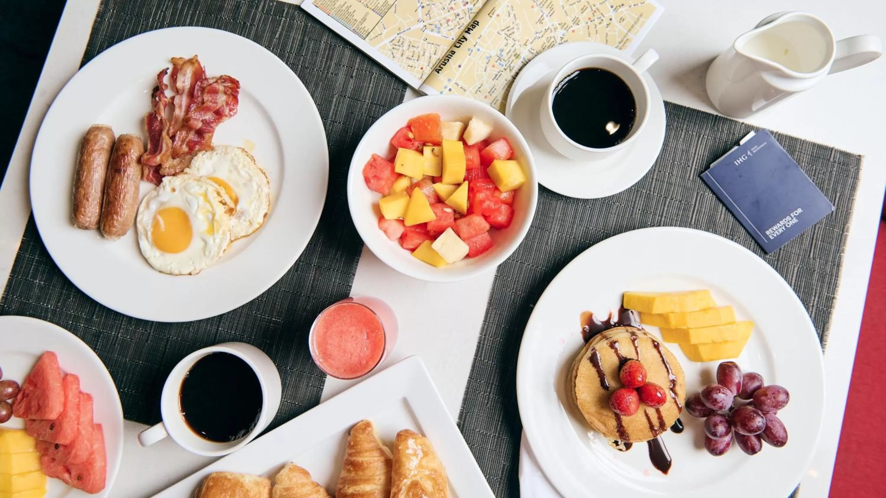 Restaurant/places to eat in Crowne Plaza - Dar Es Salaam by IHG