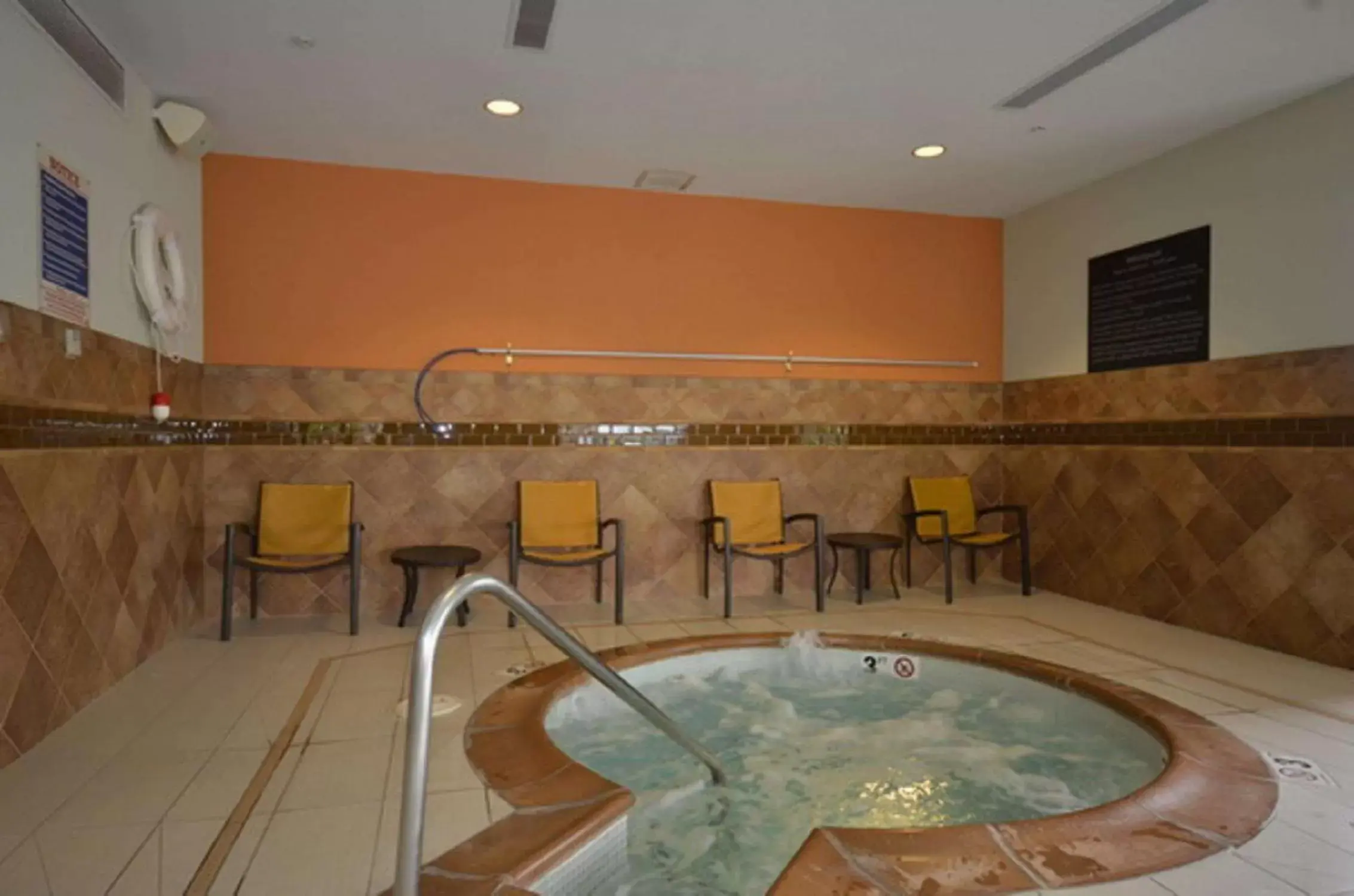 Hot Tub, Swimming Pool in Hampton Inn and Suites Tulsa/Catoosa