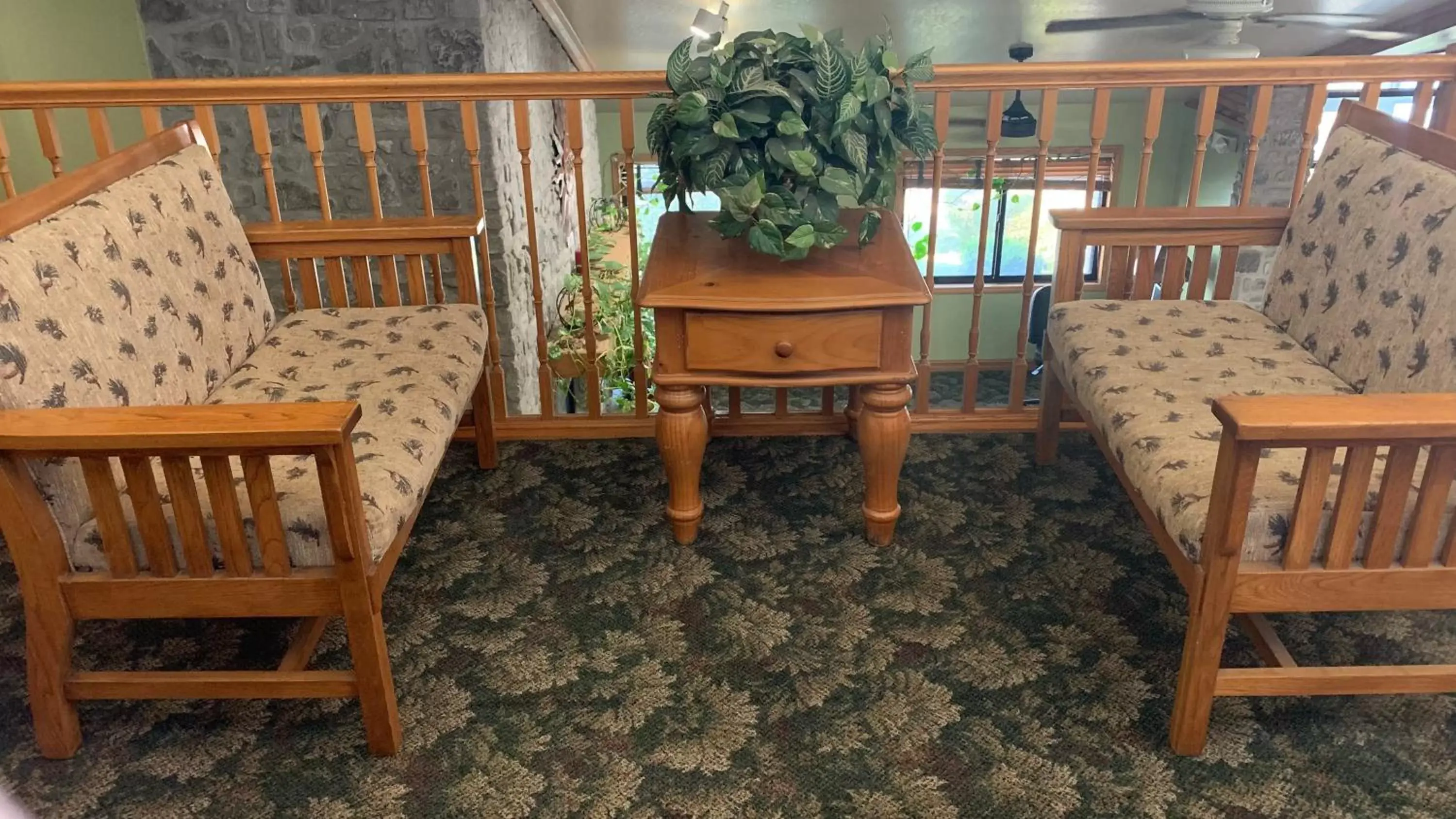 Seating Area in Regency Inn and Suites