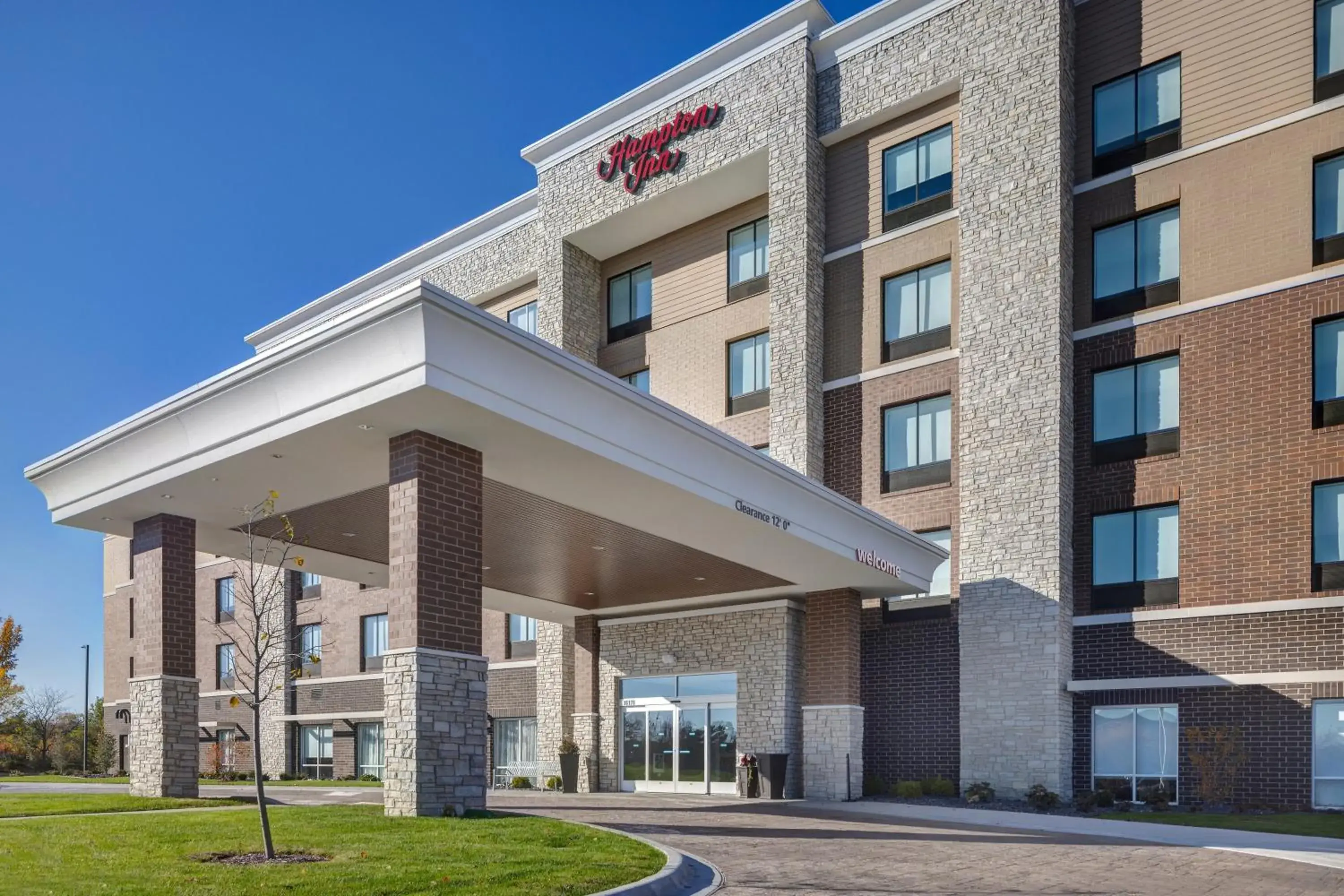 Property building in Hampton Inn Chicago Orland Park Property building in Hampton Inn Chicago Orland Park