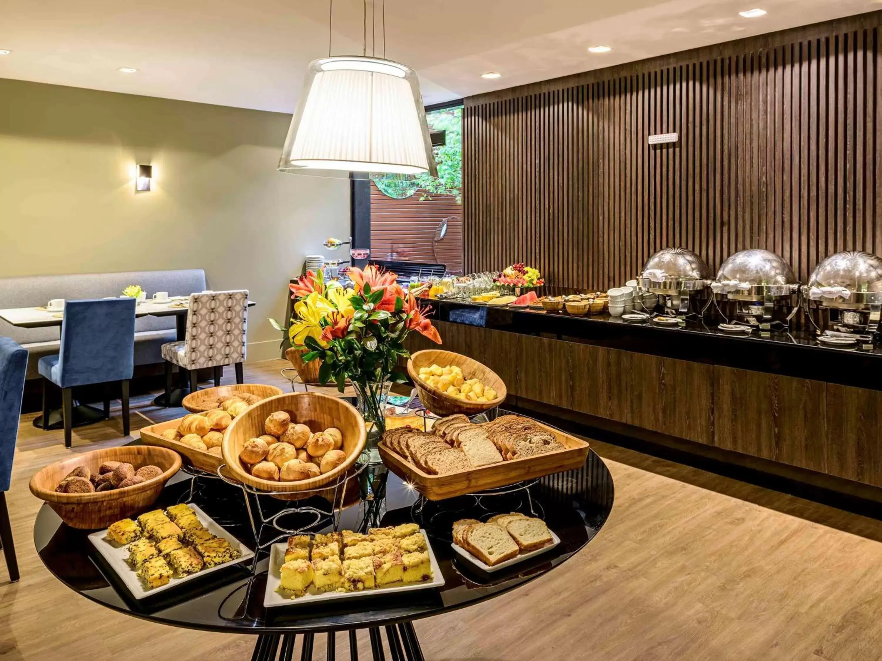 Restaurant/places to eat, Food in Novotel Florianopolis