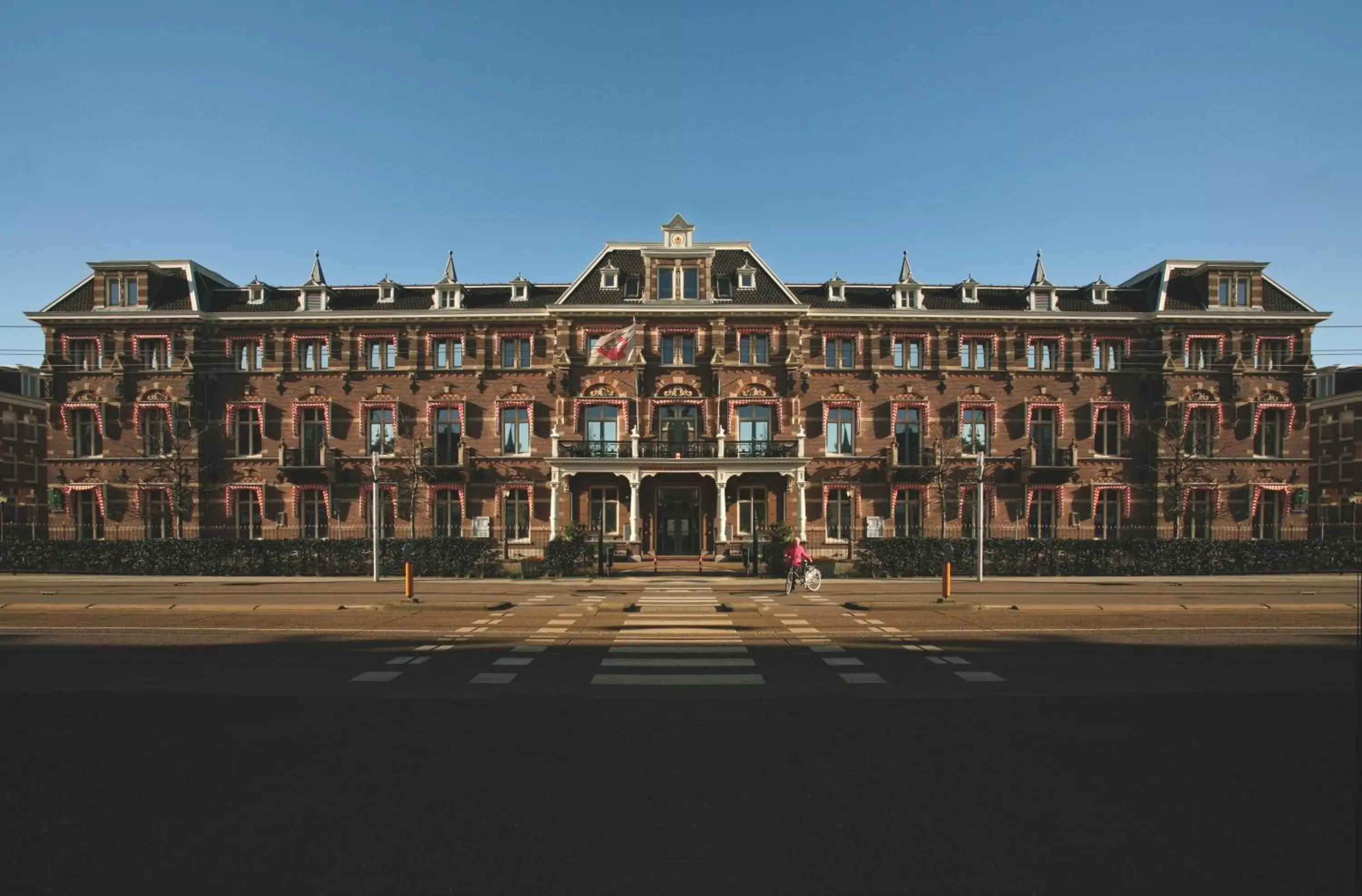 Facade/entrance, Property Building in The Manor Amsterdam