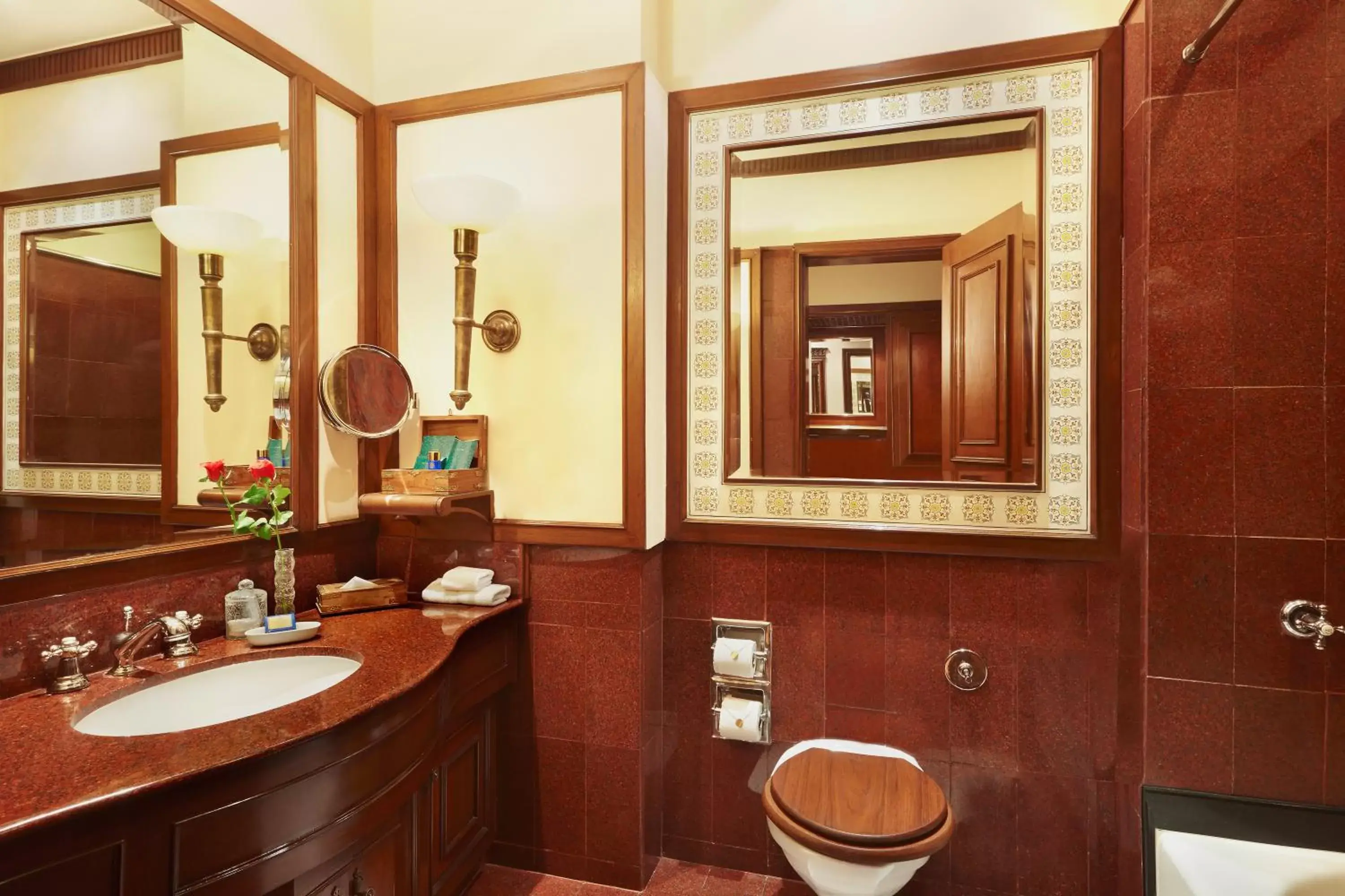 Bathroom in The Oberoi Grand Kolkata