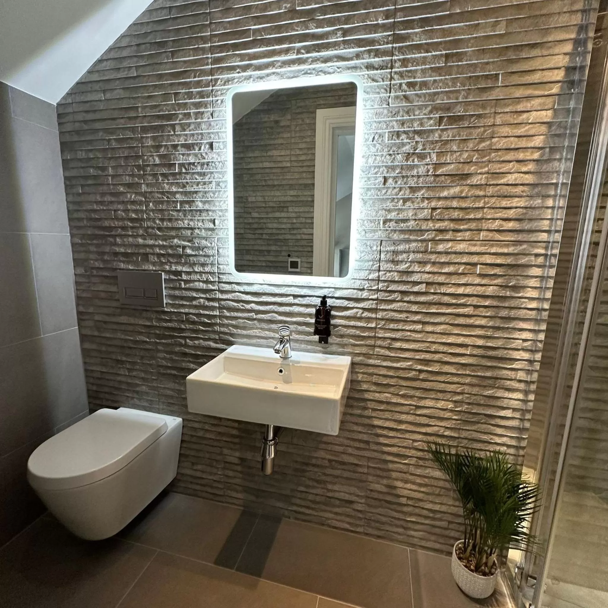 Bathroom in Central Studios