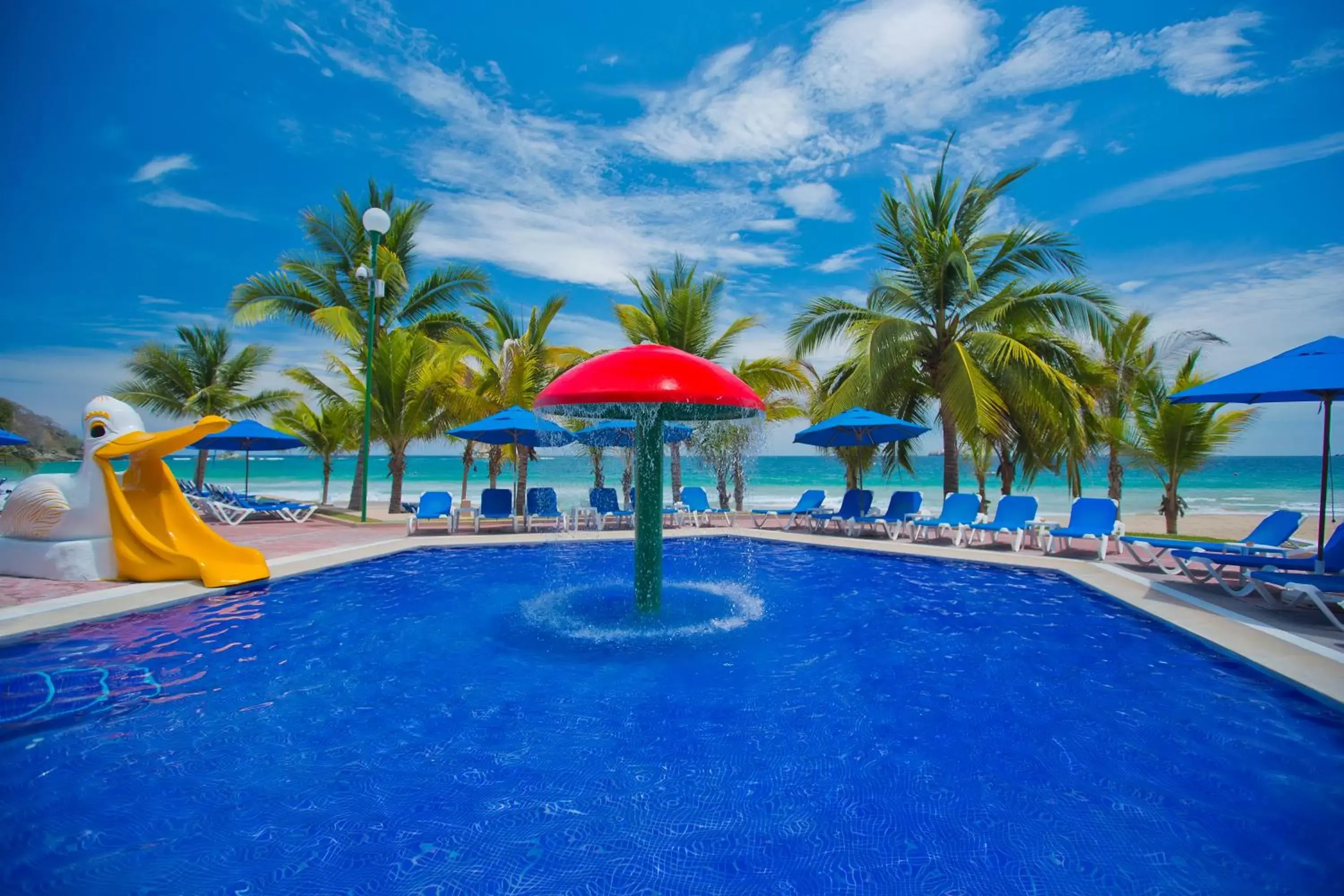 Swimming Pool in Barceló Ixtapa - All Inclusive