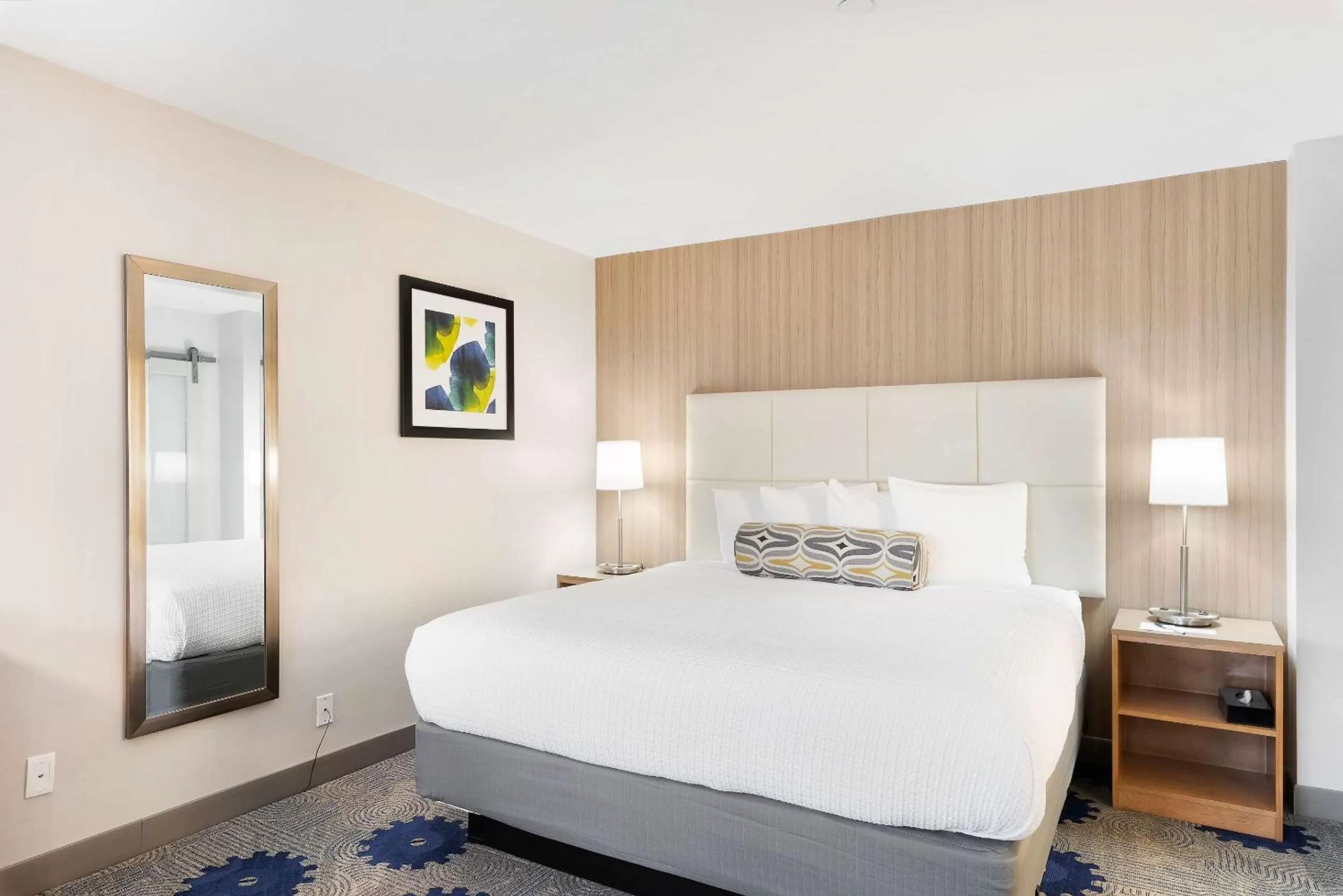 King Room in Best Western Red Coach Inn