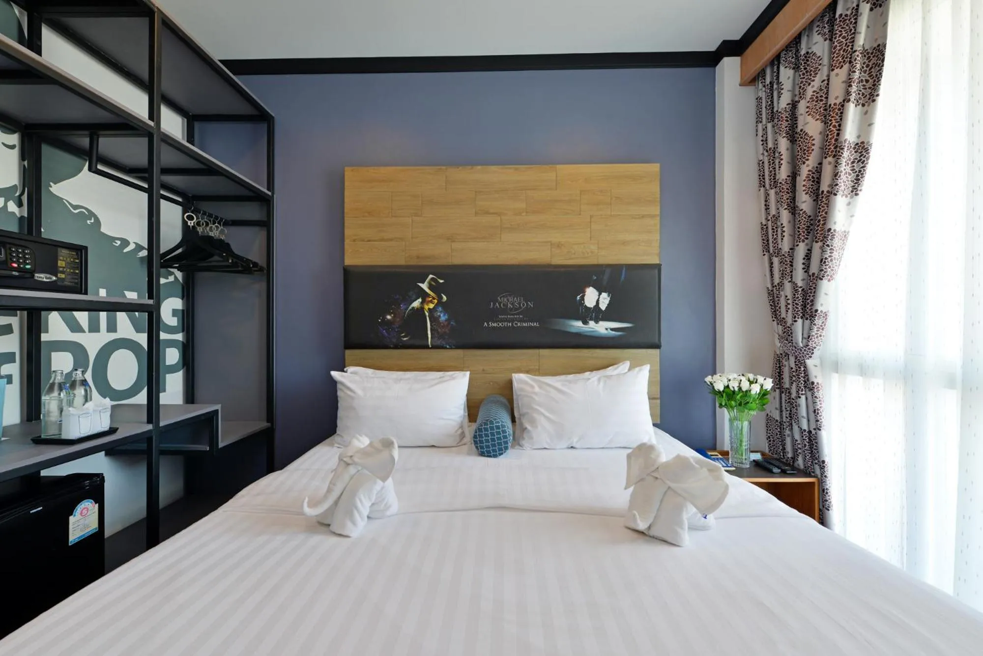 Bed in The River Scene