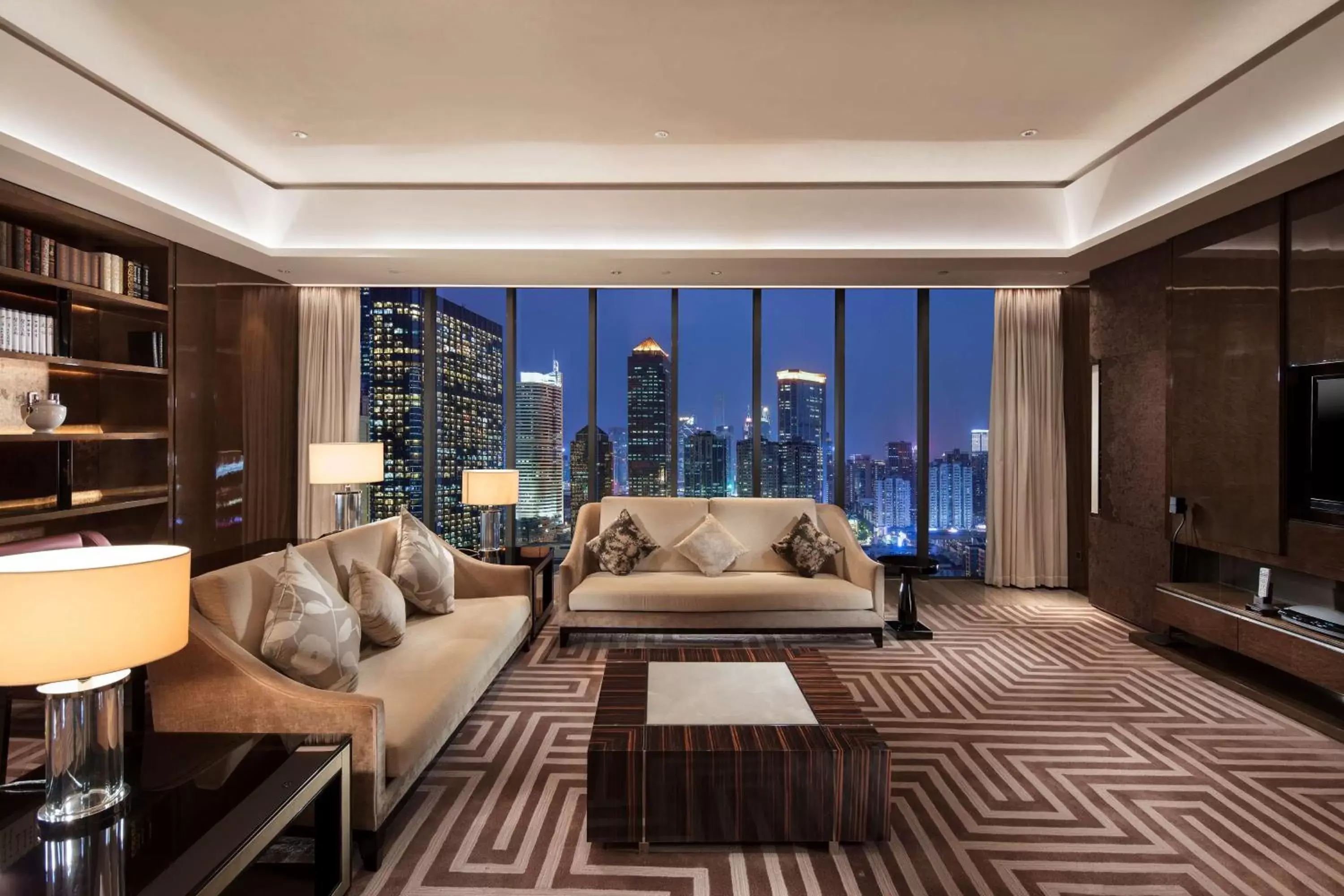 Bedroom, Seating Area in Hilton Guangzhou Tianhe