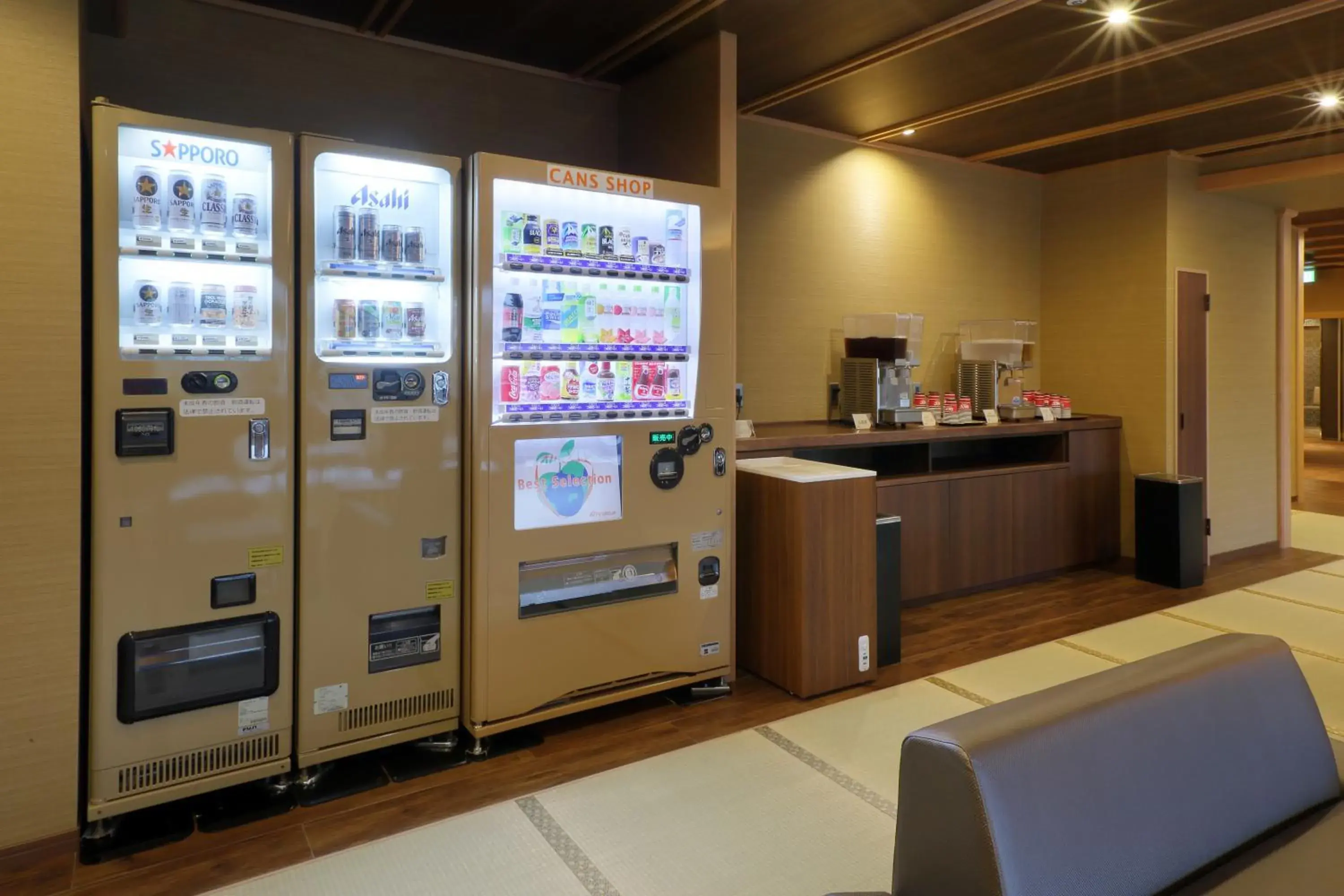 vending machine in Hakodate Hotel Banso