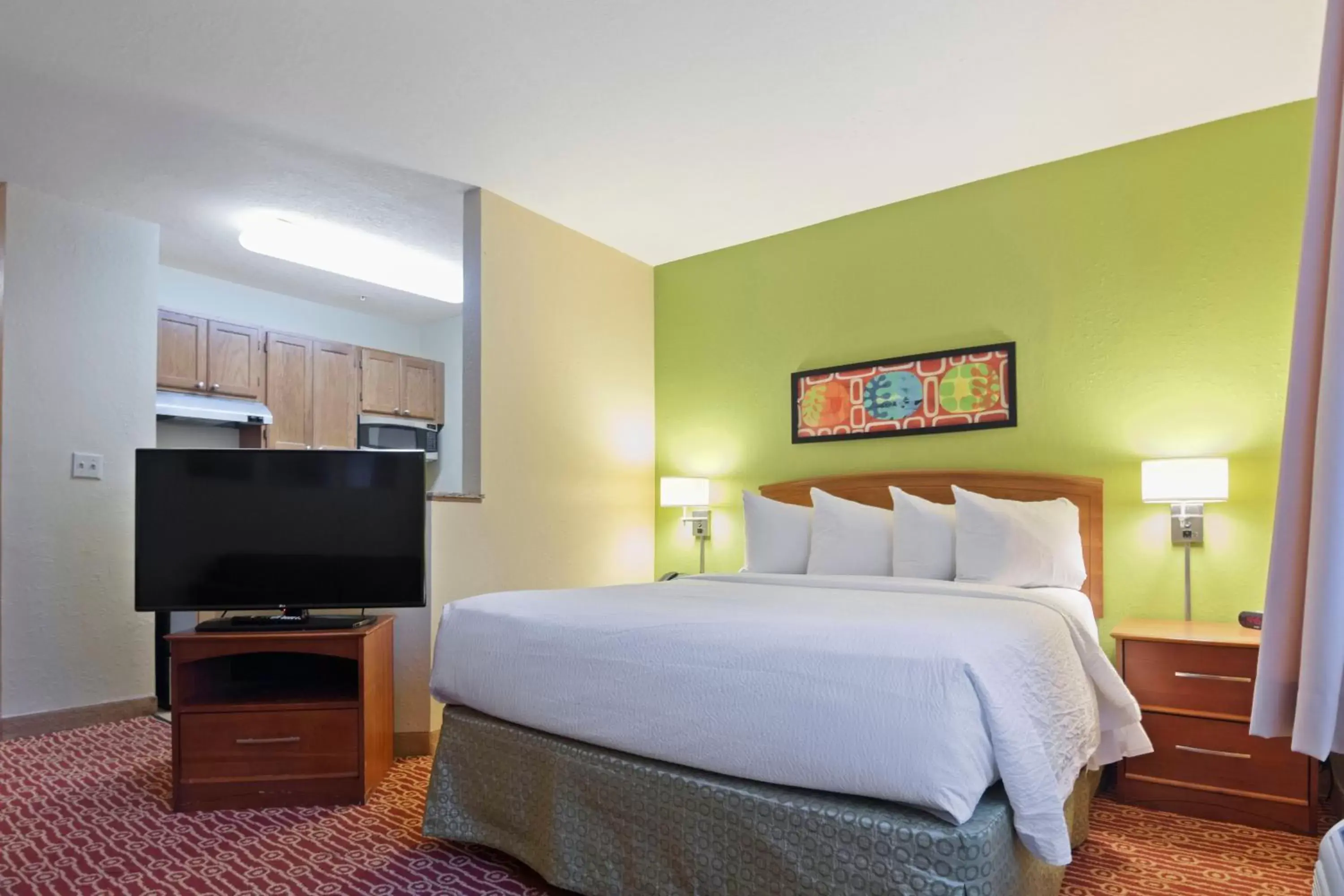 Bed in Extended Stay America Suites - Chicago - Elgin - West Dundee