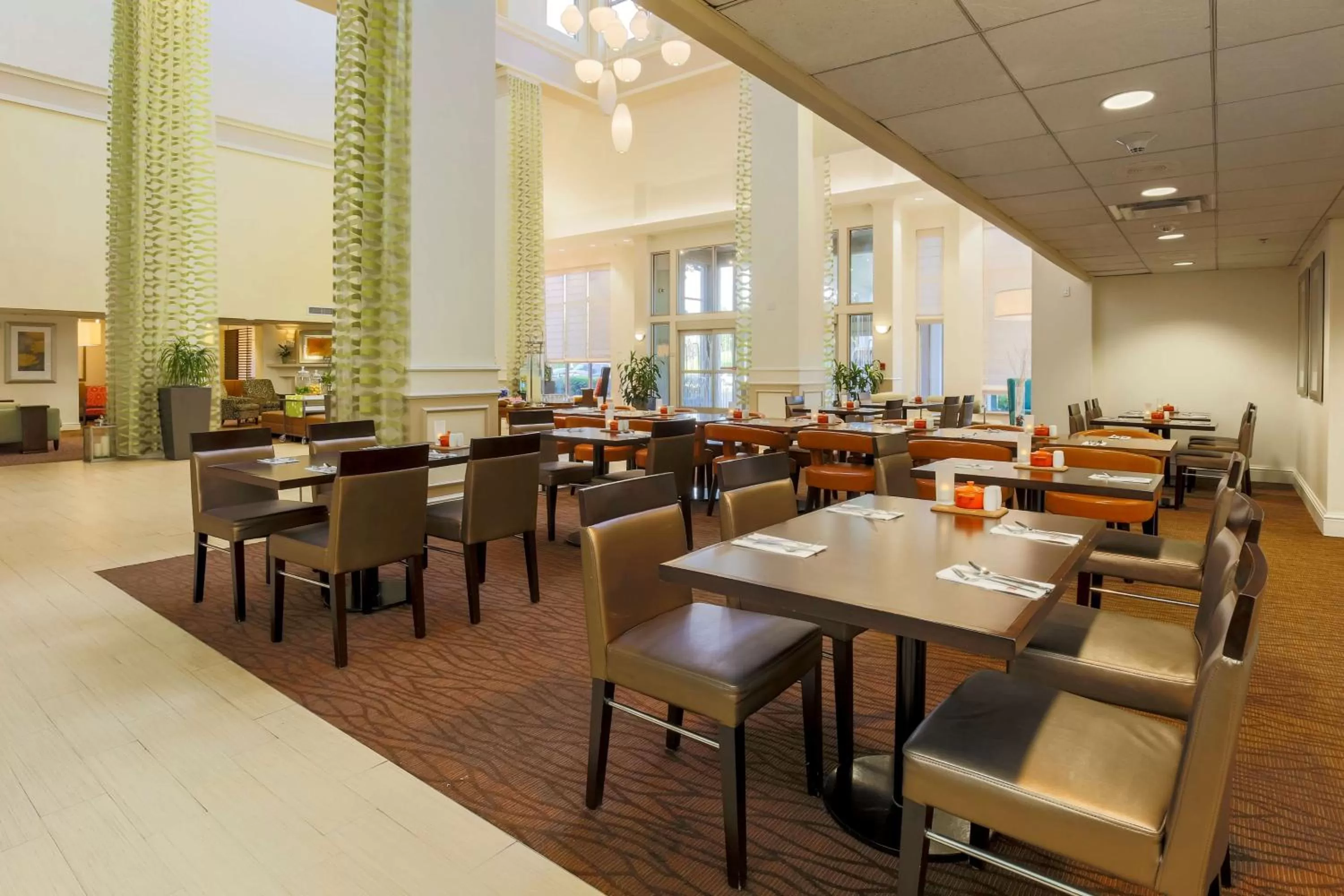 Restaurant/places to eat in Hilton Garden Inn Dallas/Market Center