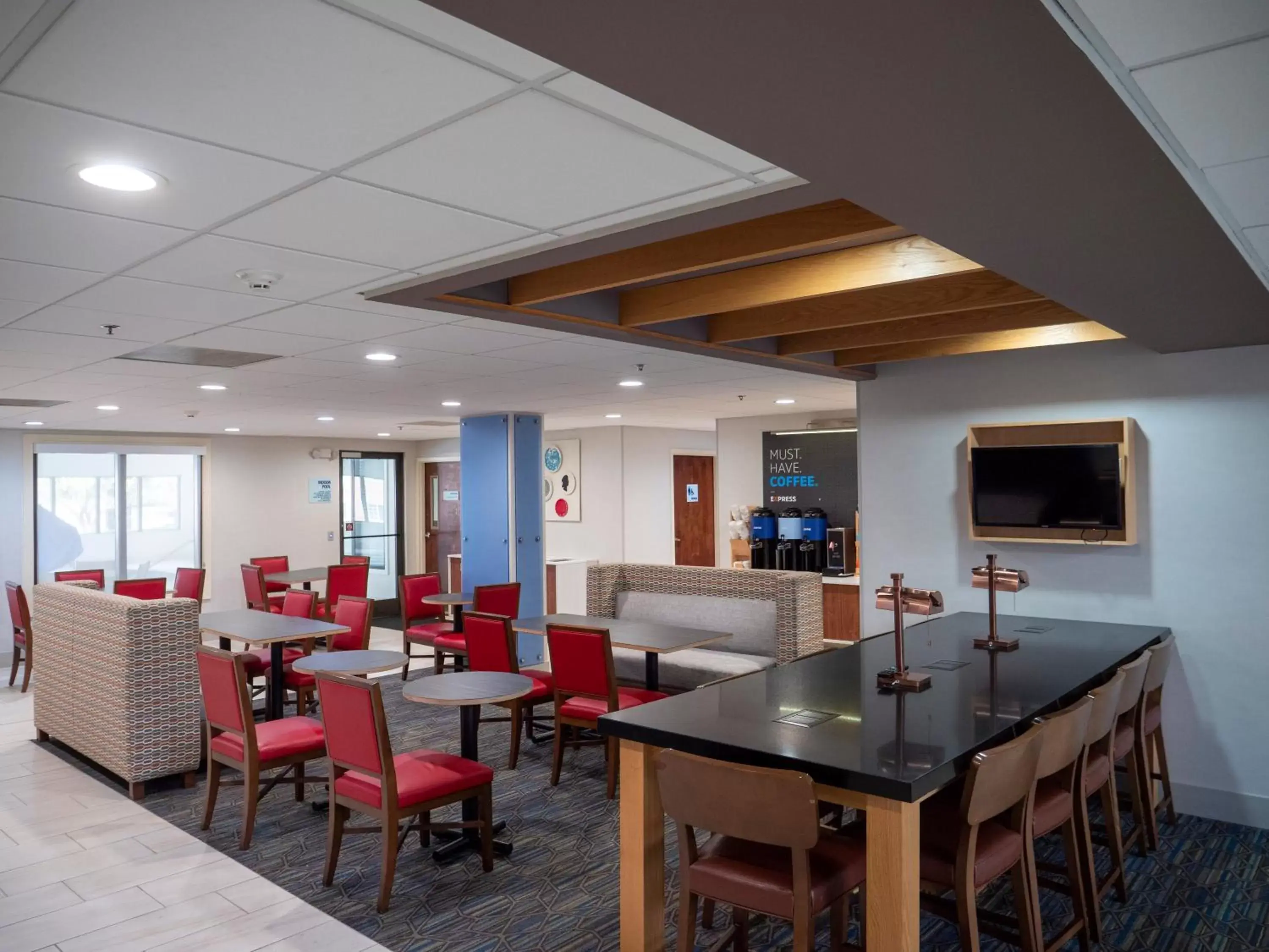 Restaurant/Places to Eat in Holiday Inn Express & Suites Greenville Airport, an IHG Hotel