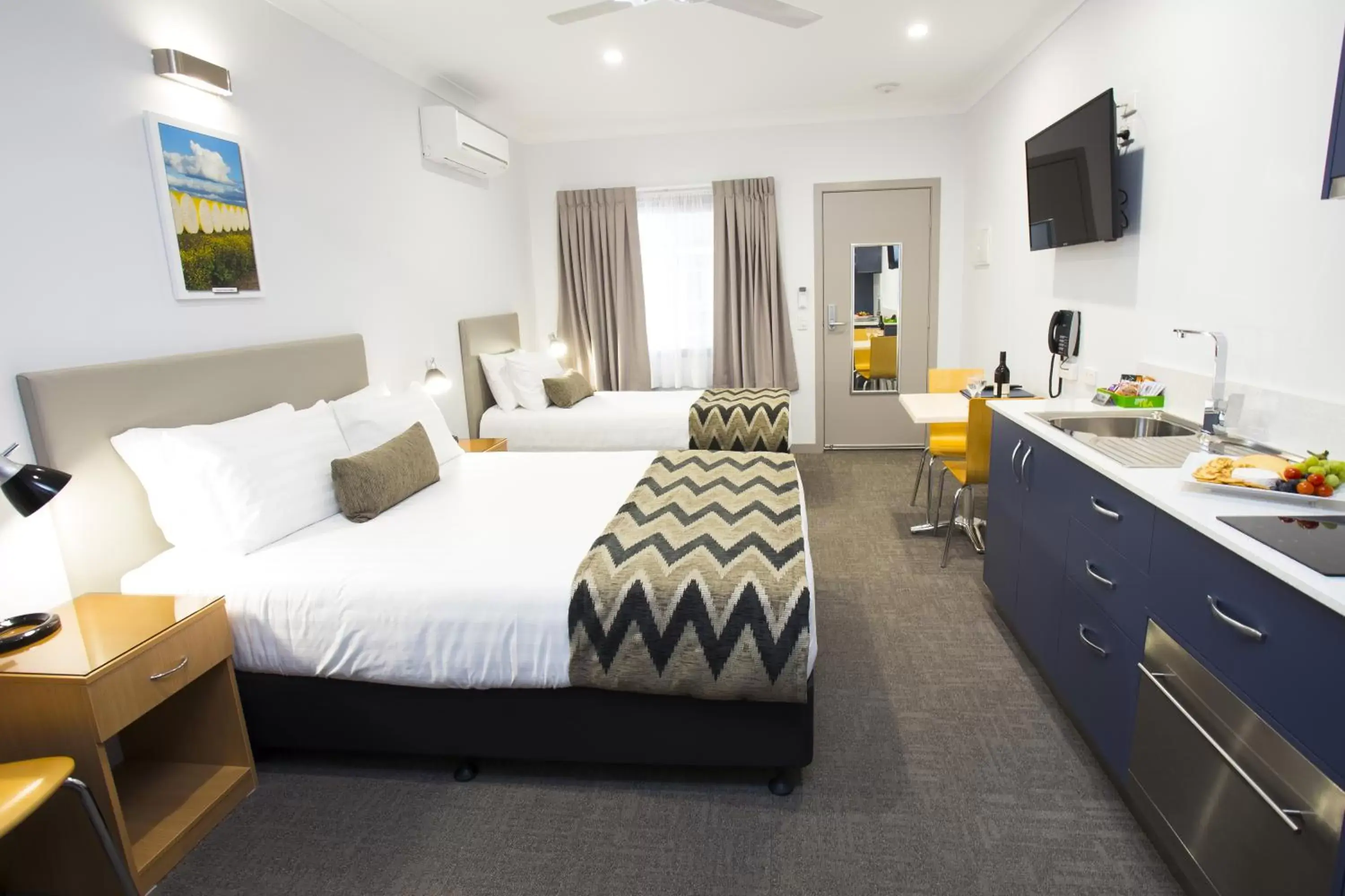 Deluxe Twin Room in Altitude Motel Apartments Deluxe Twin Room in Altitude Motel Apartments