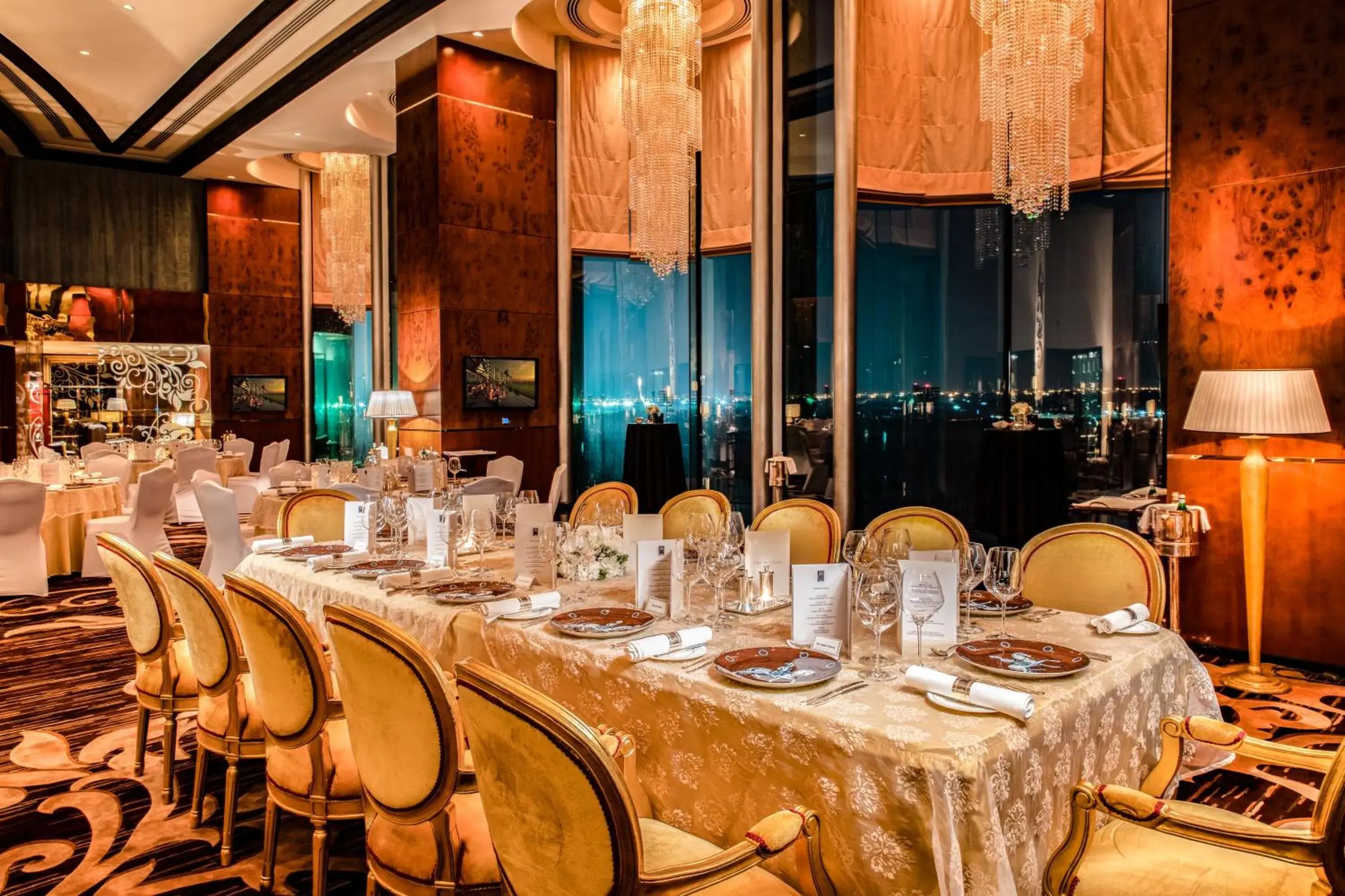Restaurant/Places to Eat in The Meydan Hotel
