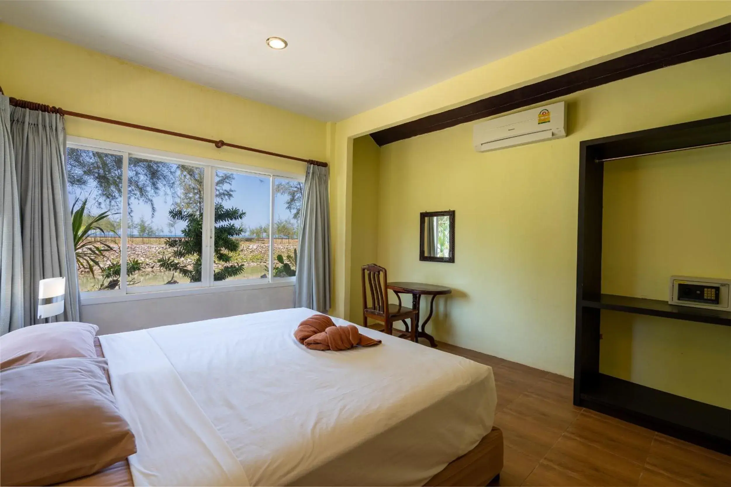 Bedroom, Bed in Gooddays Lanta Beach Resort SHA