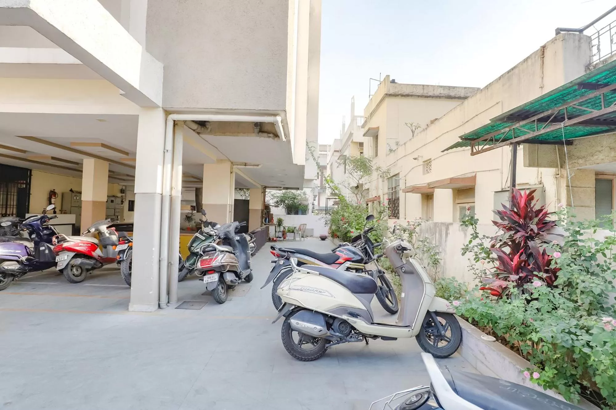 Parking in FabHotel Villa 31