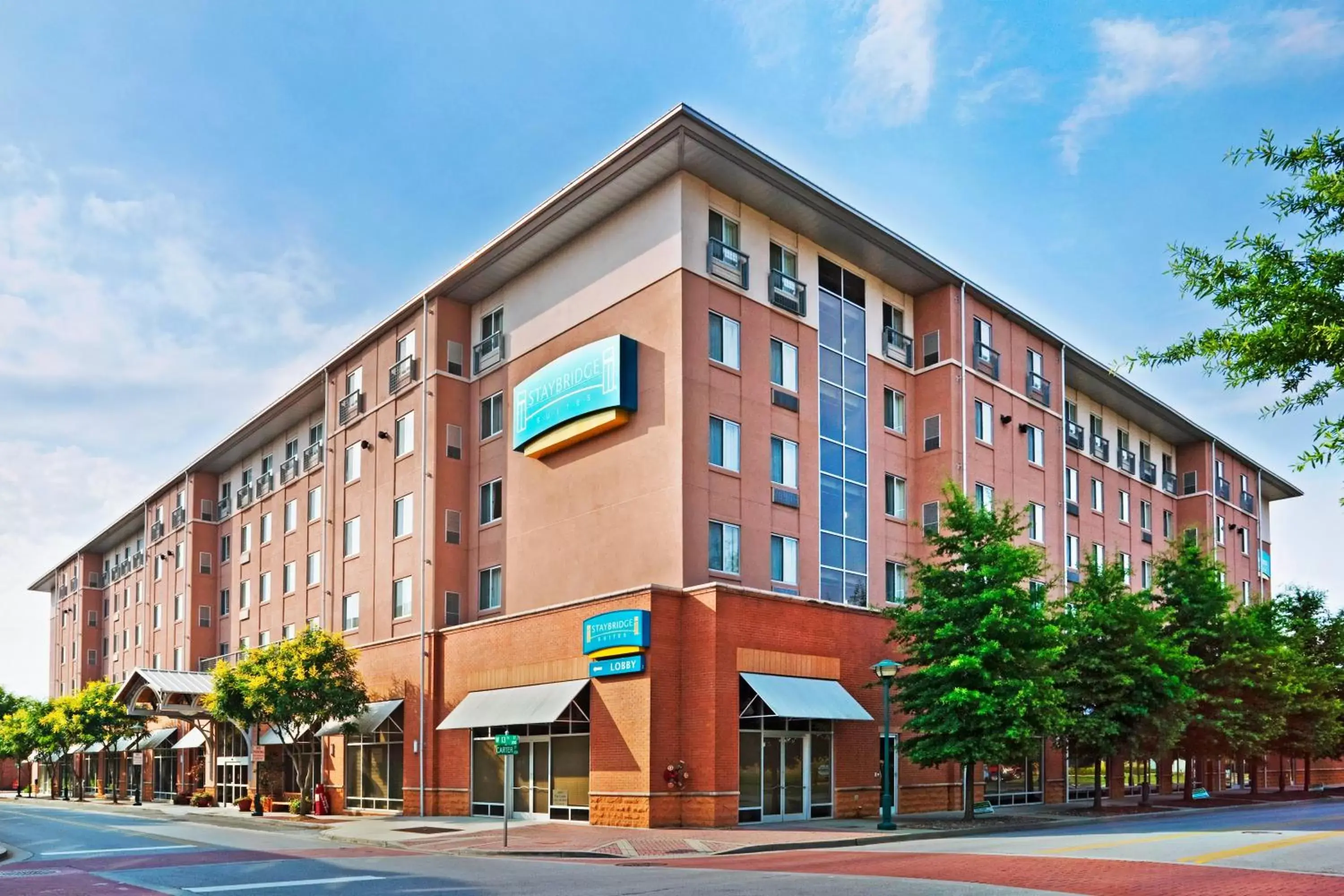 Property Building in Staybridge Suites Chattanooga Downtown - Convention Center, an IHG Hotel