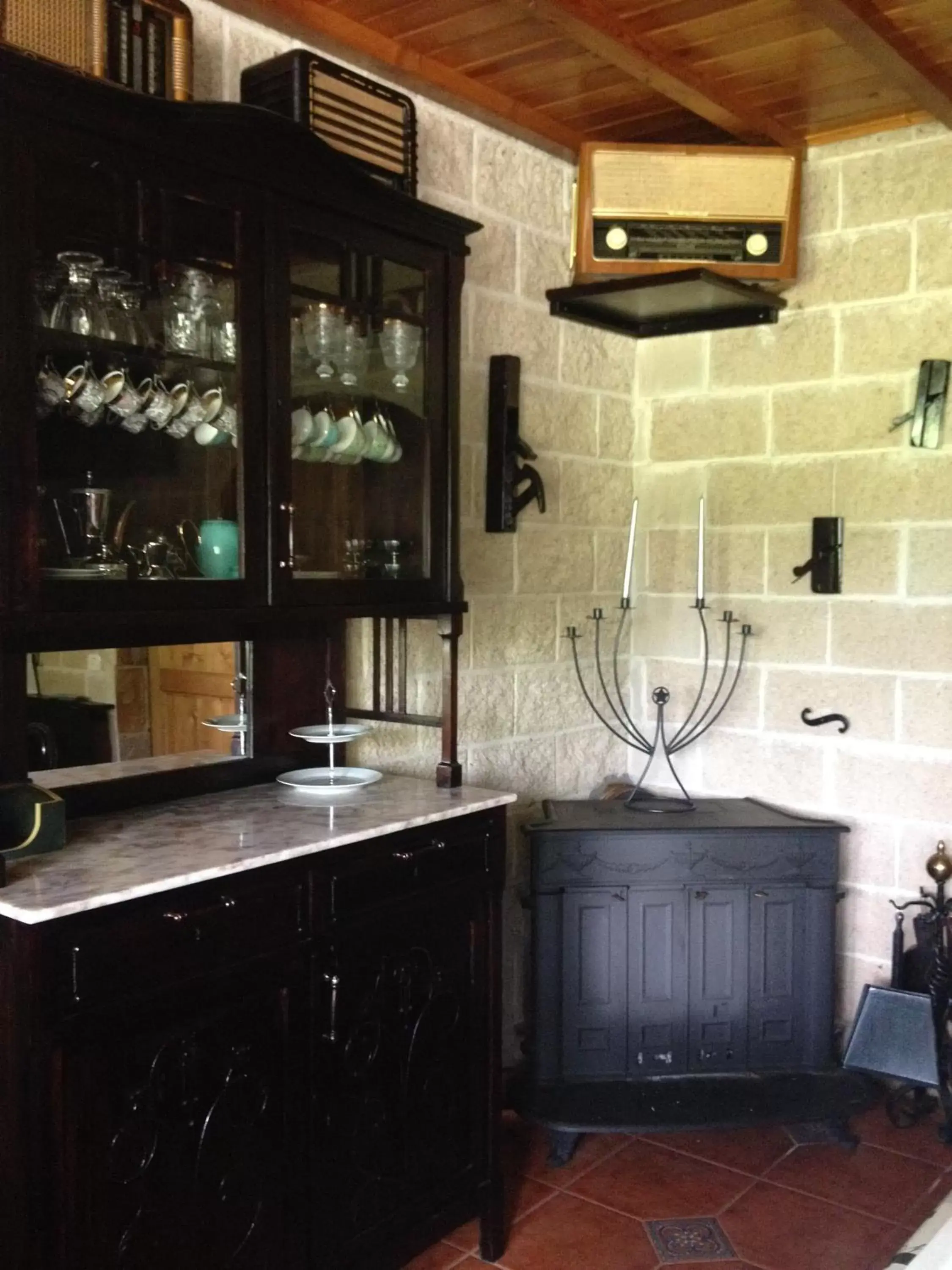 Lounge or bar, Kitchen/Kitchenette in Agro da Gandarela