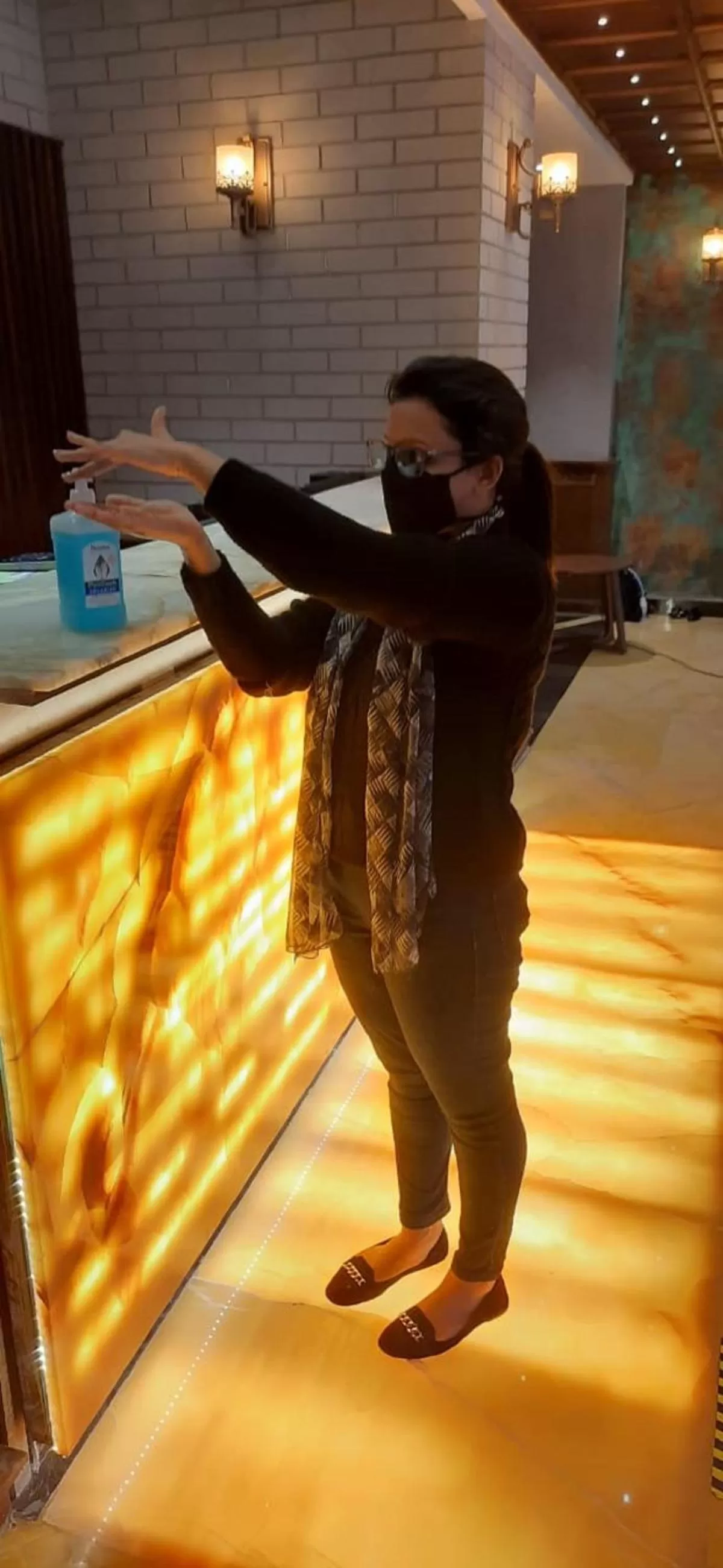 People in YASH INTERNATIONAL