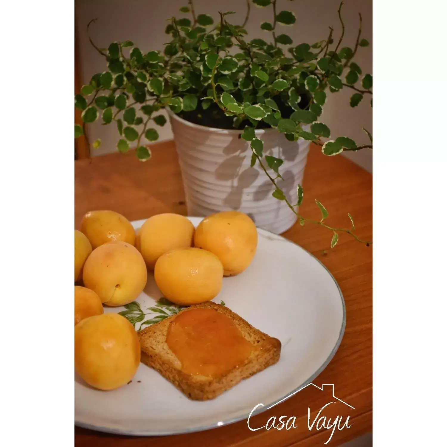 Breakfast in Casa Vayu - Rooms & Garden