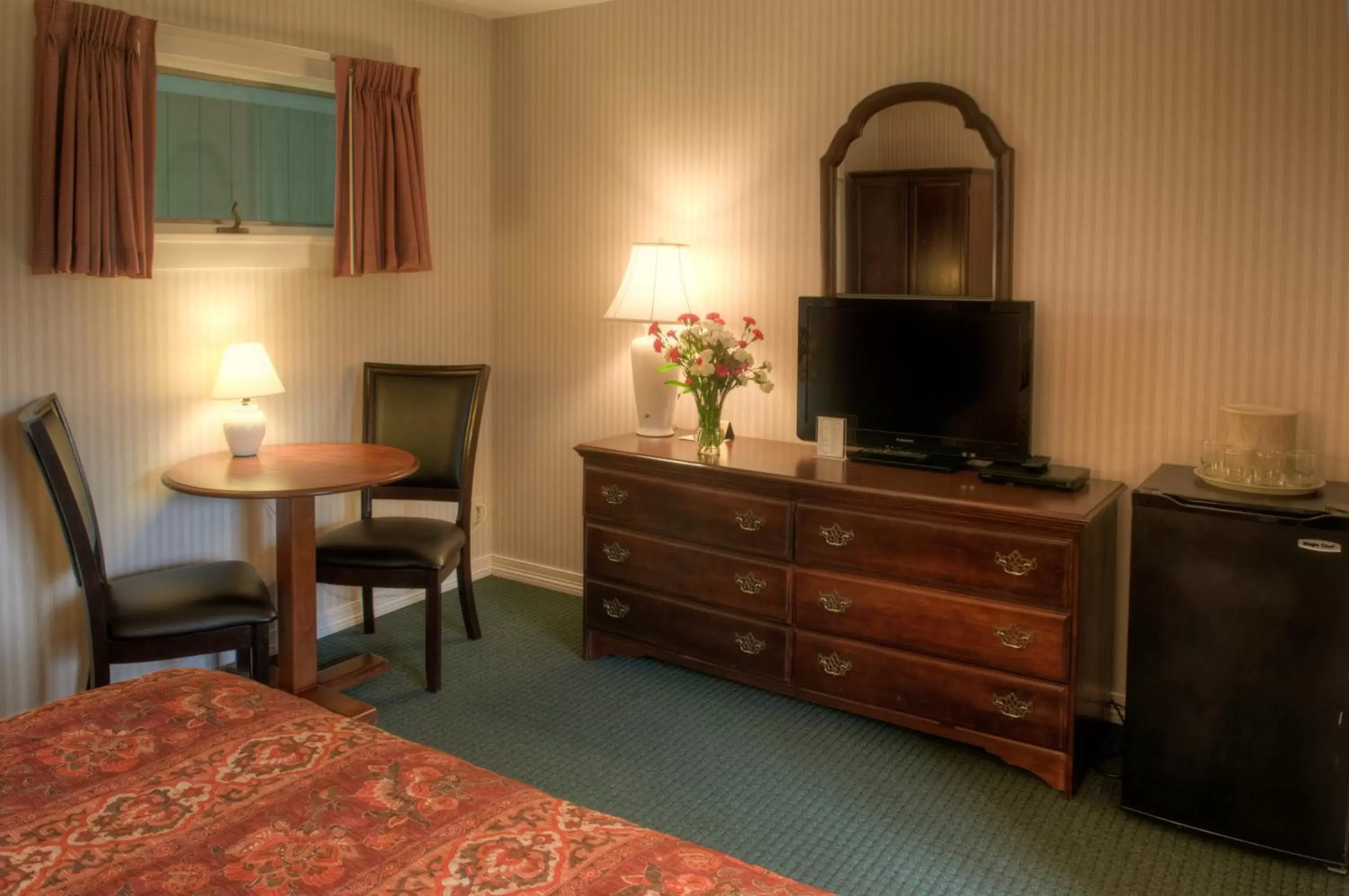 Superior Room with Two Queen Beds in Stowe Motel & Snowdrift