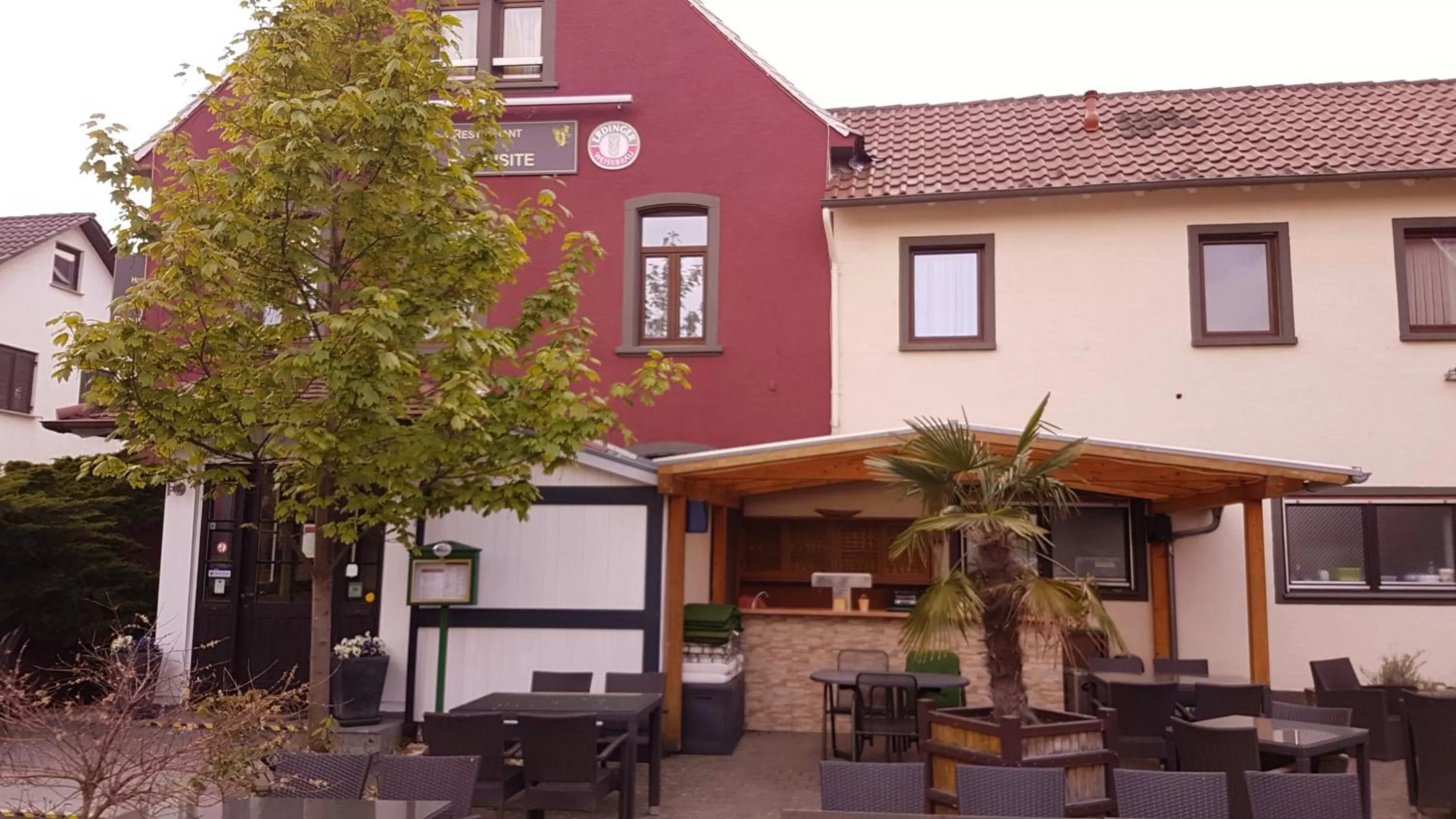 Facade/entrance in Hotel Exquisite