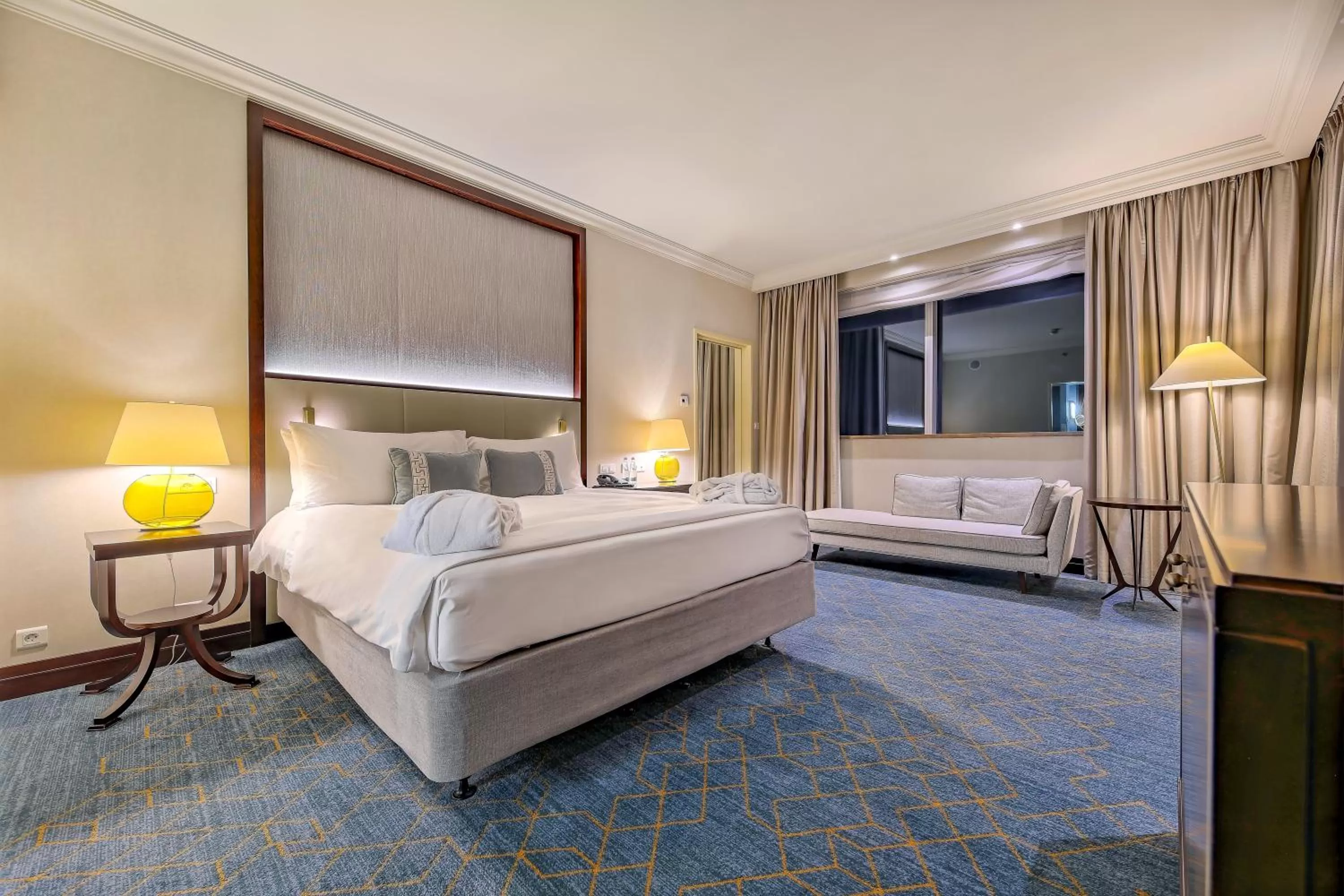 Bedroom, Bed in InterContinental Warszawa by IHG