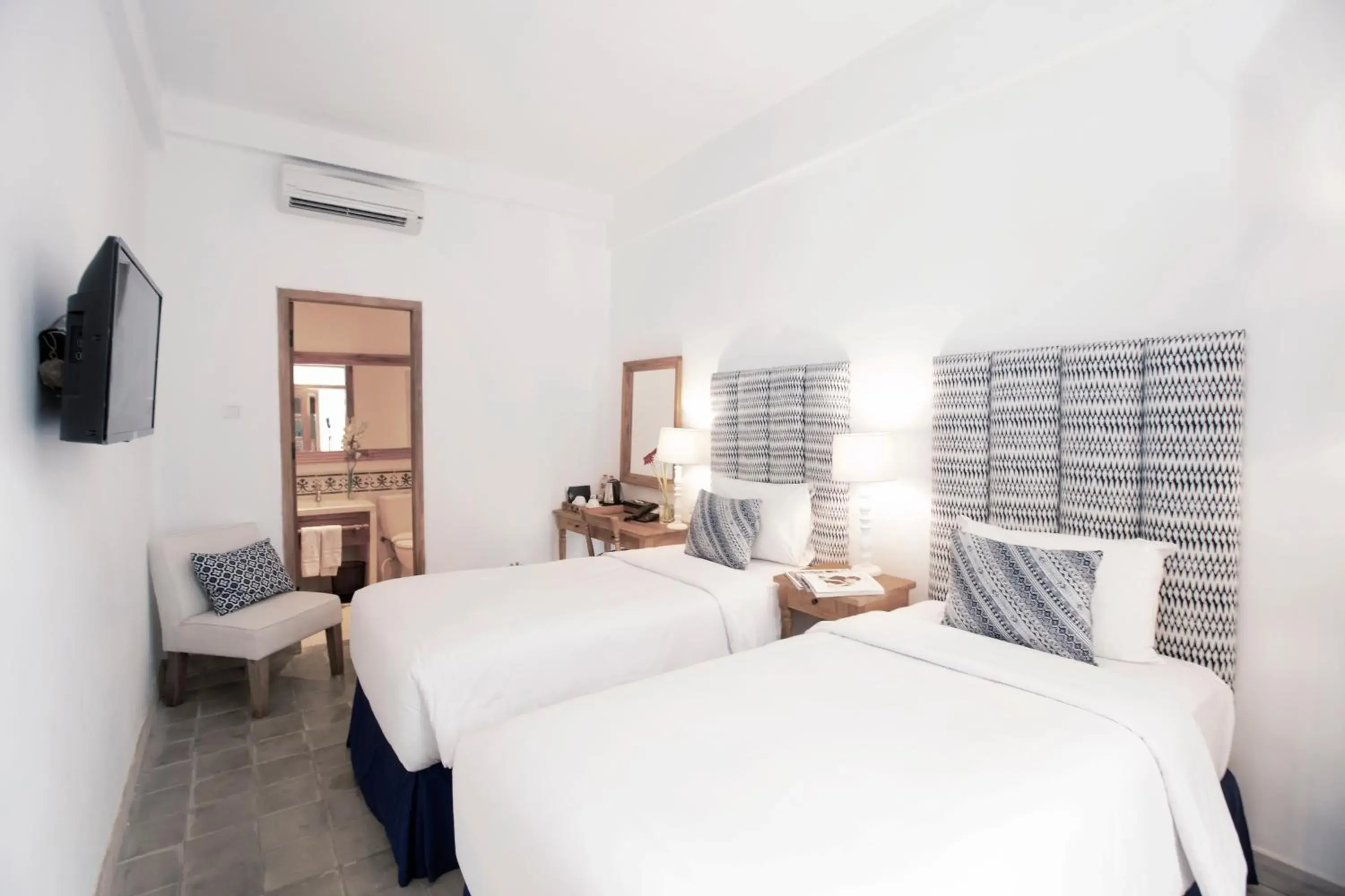 Bedroom, Bed in Adhisthana Hotel Yogyakarta