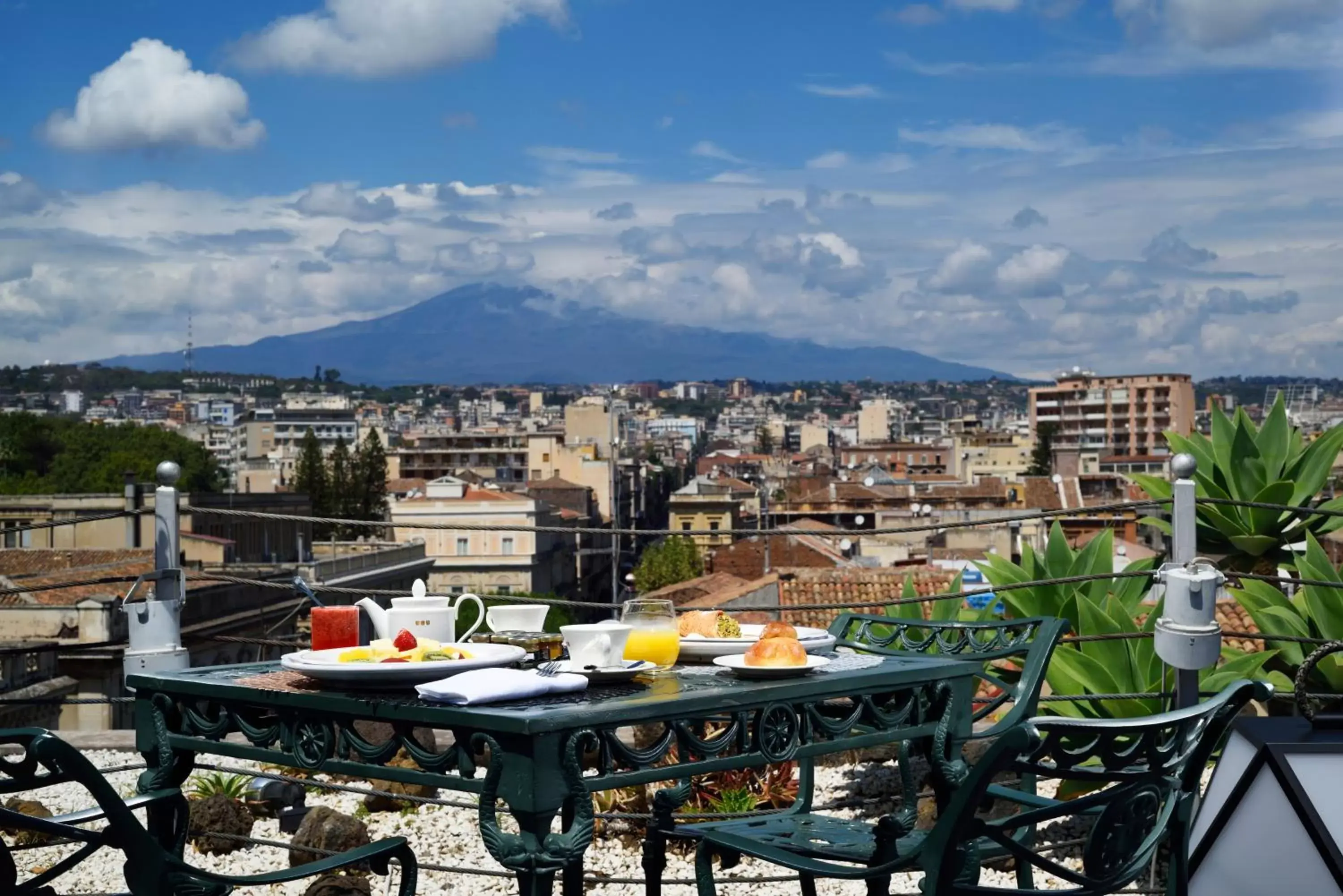 Balcony/Terrace in Palace Catania | UNA Esperienze