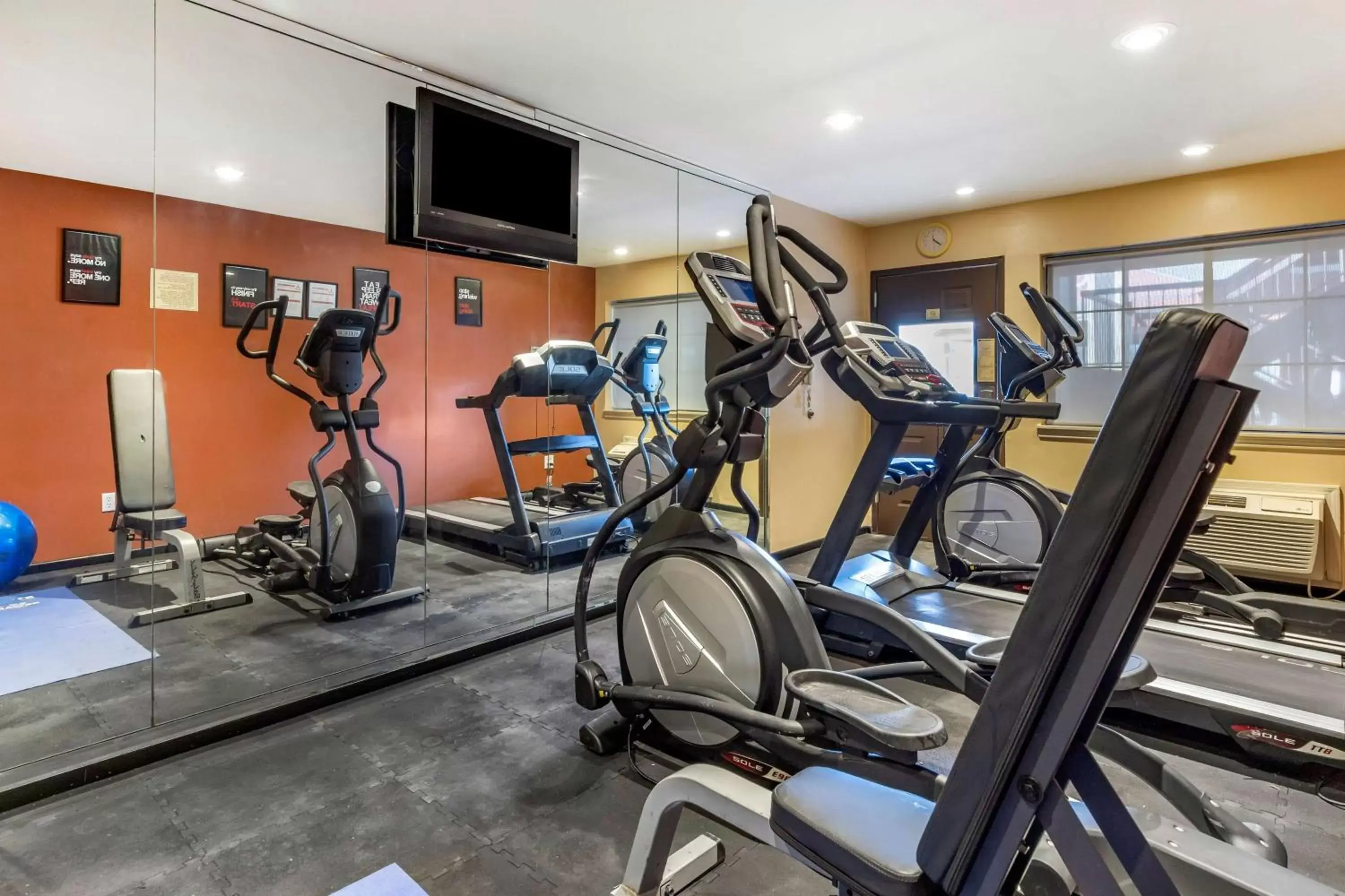 Activities, Fitness Center/Facilities in Best Western PLUS Edinburg Inn & Suites