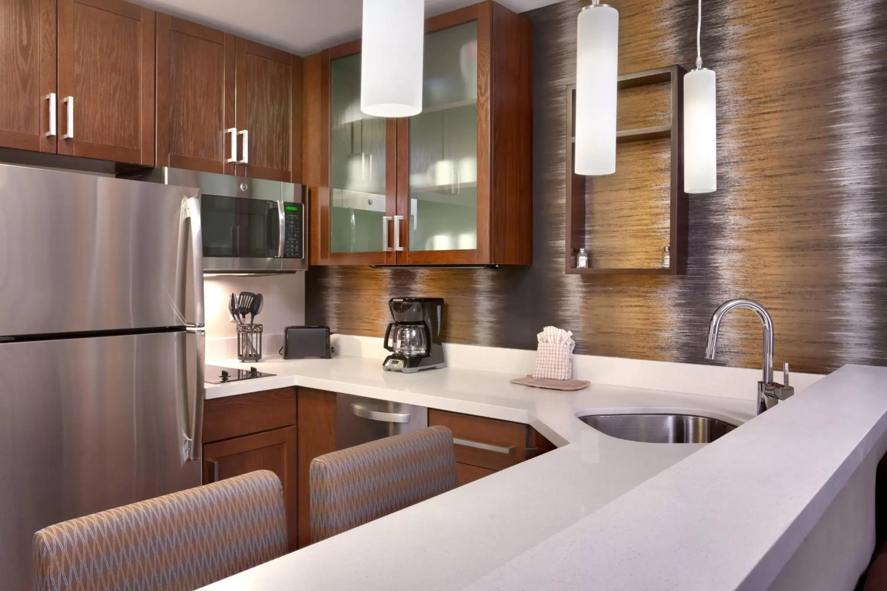 Kitchen or kitchenette, Kitchen/Kitchenette in Residence Inn by Marriott Salt Lake City-West Jordan