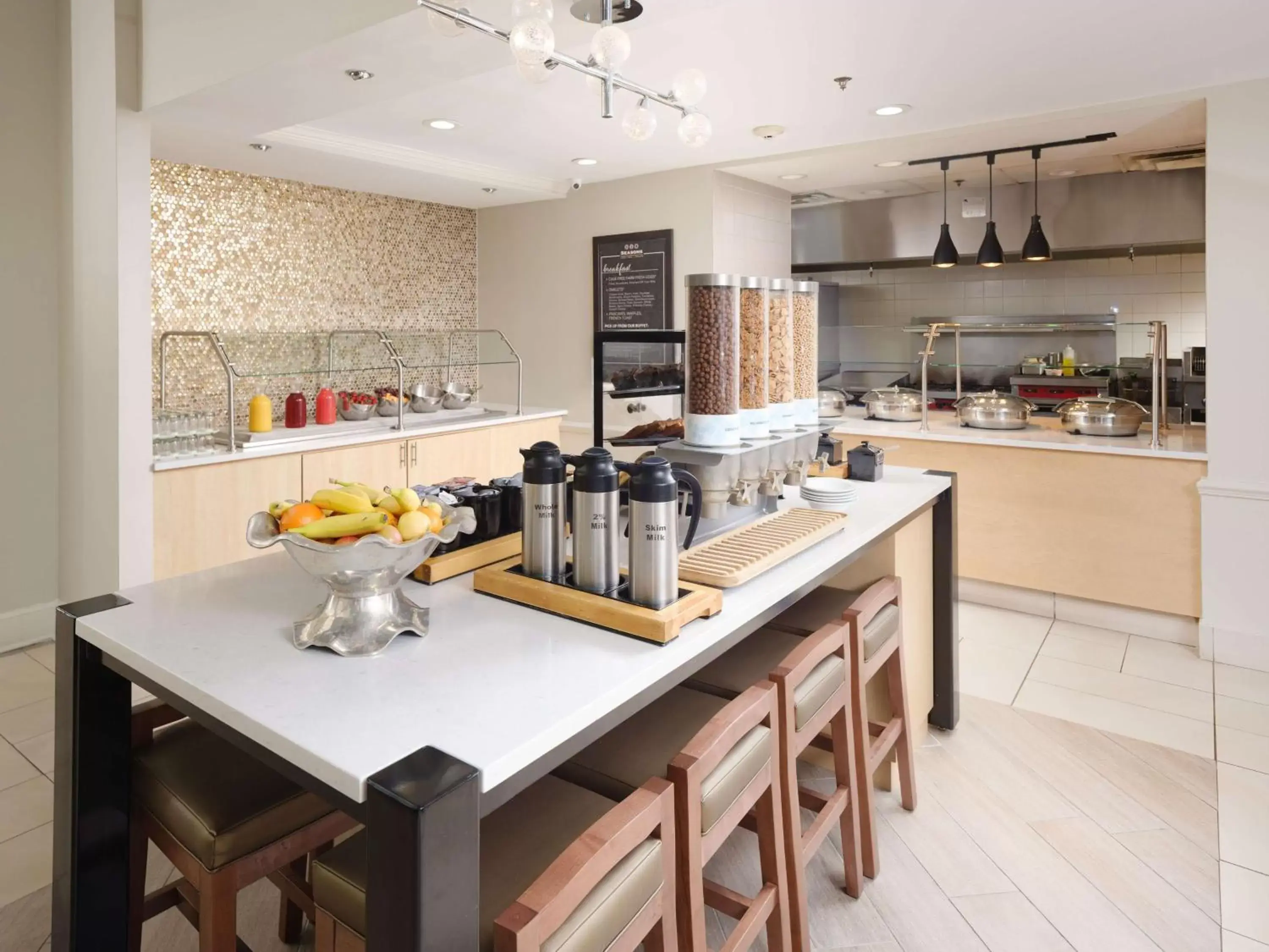 Breakfast in Hilton Garden Inn Chattanooga/Hamilton Place Breakfast in Hilton Garden Inn Chattanooga/Hamilton Place