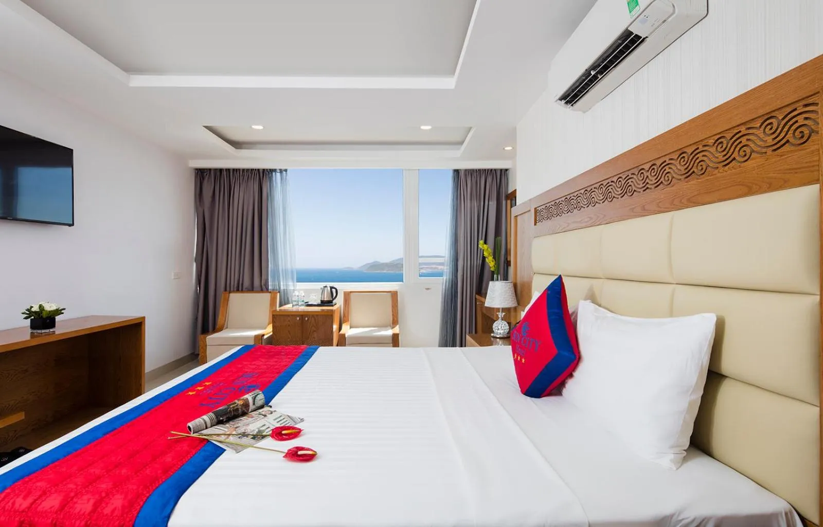 Bed in Sun City Hotel